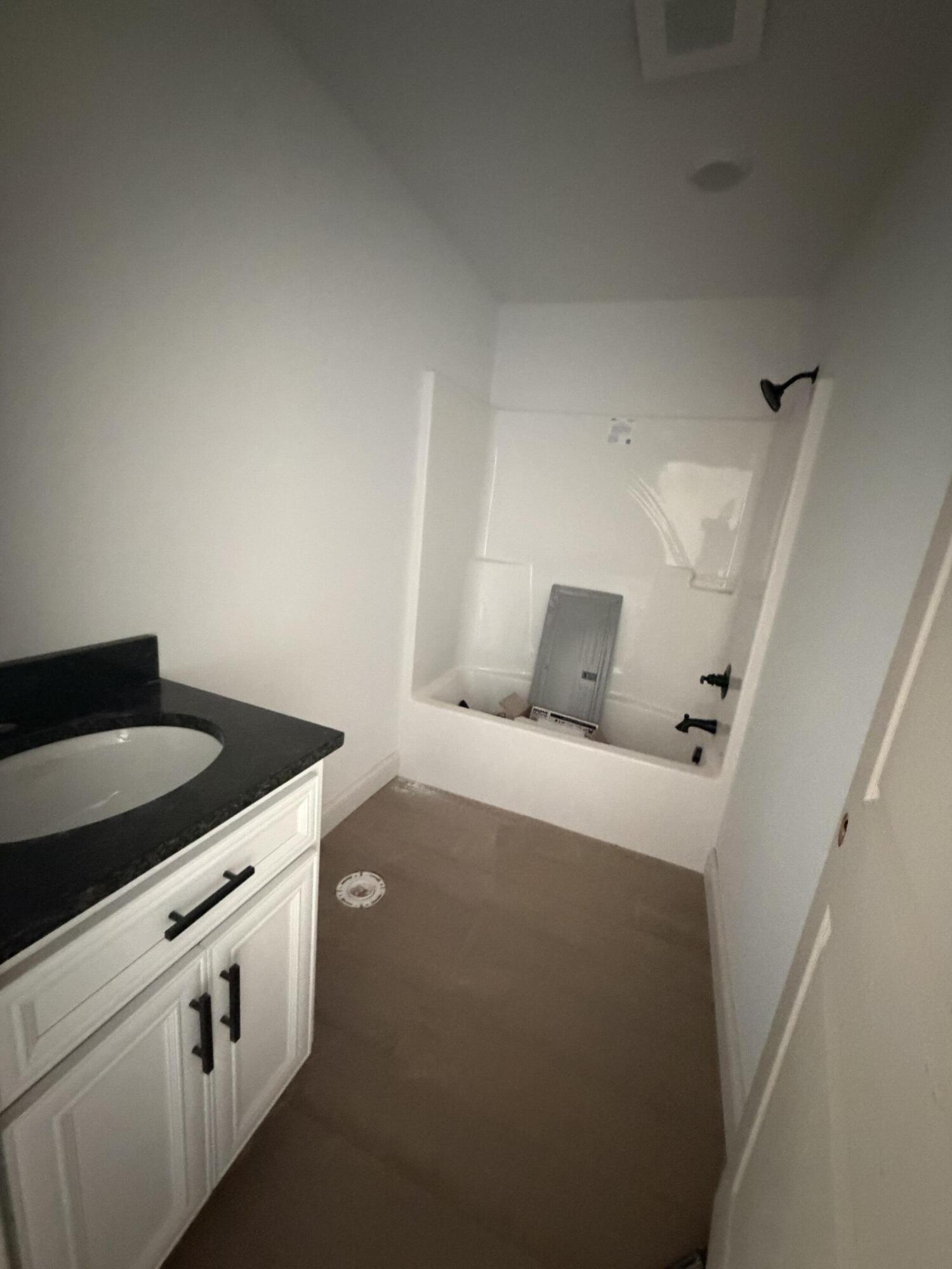 392 Madison Circle Property Photo 11
