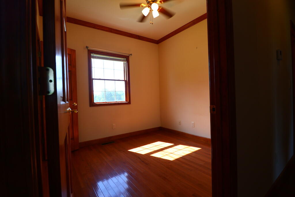 2558 County Road 1201 Property Photo 7