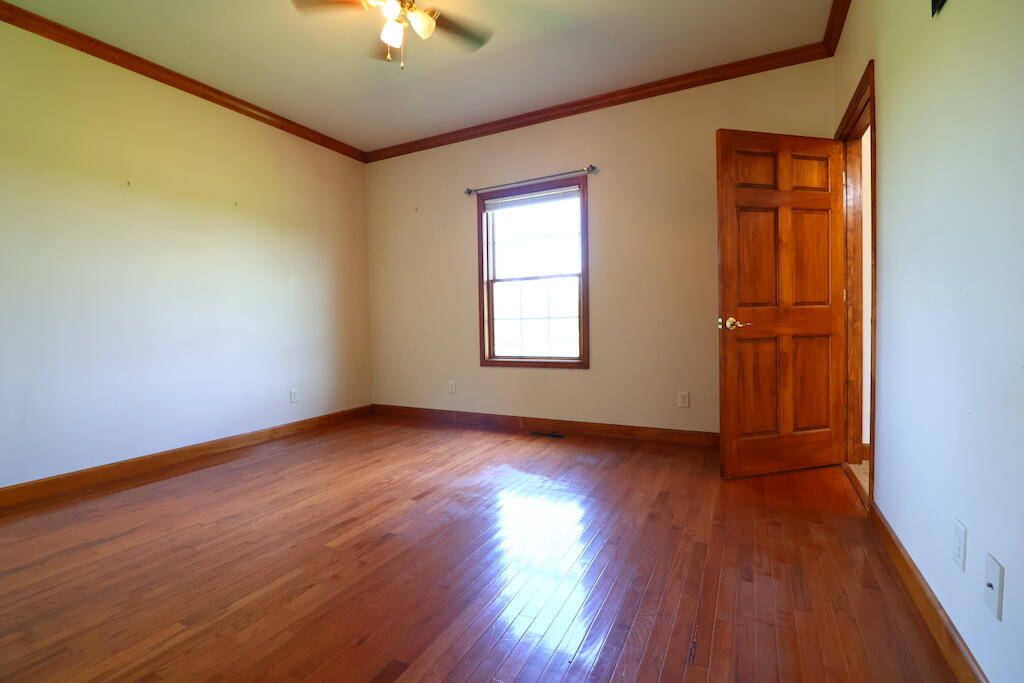 2558 County Road 1201 Property Photo 10