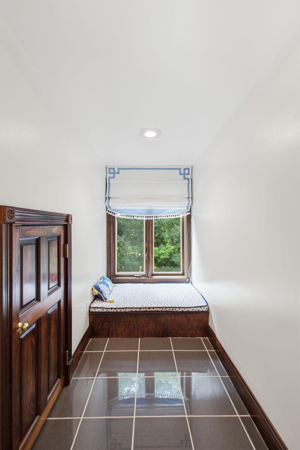 305 Beech Street Property Photo 41