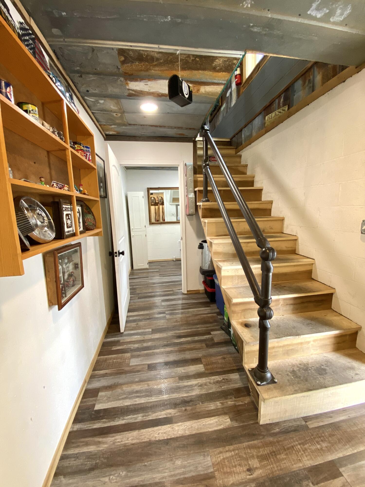 304 W Walnut Street Property Photo 33