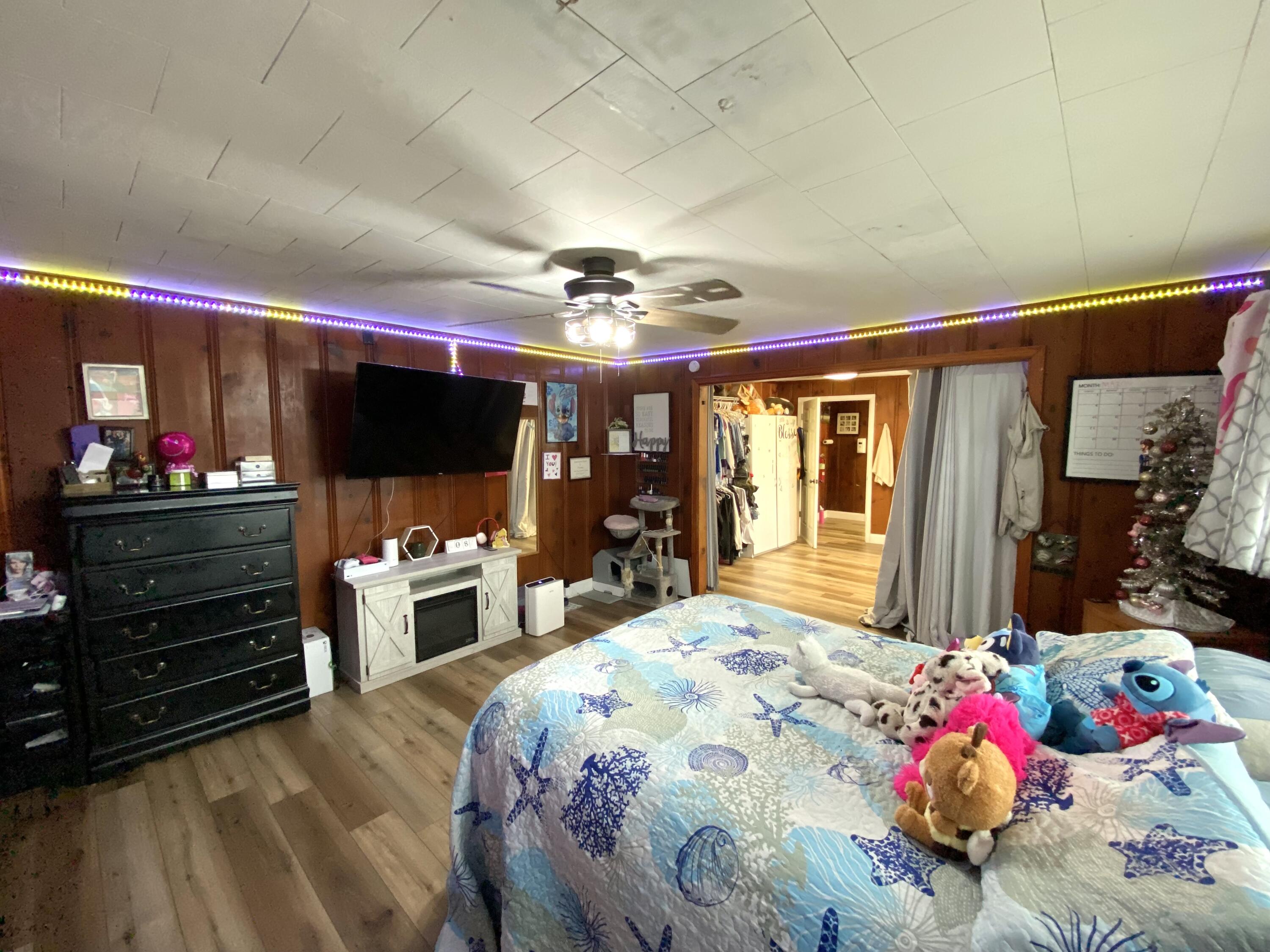 304 W Walnut Street Property Photo 44