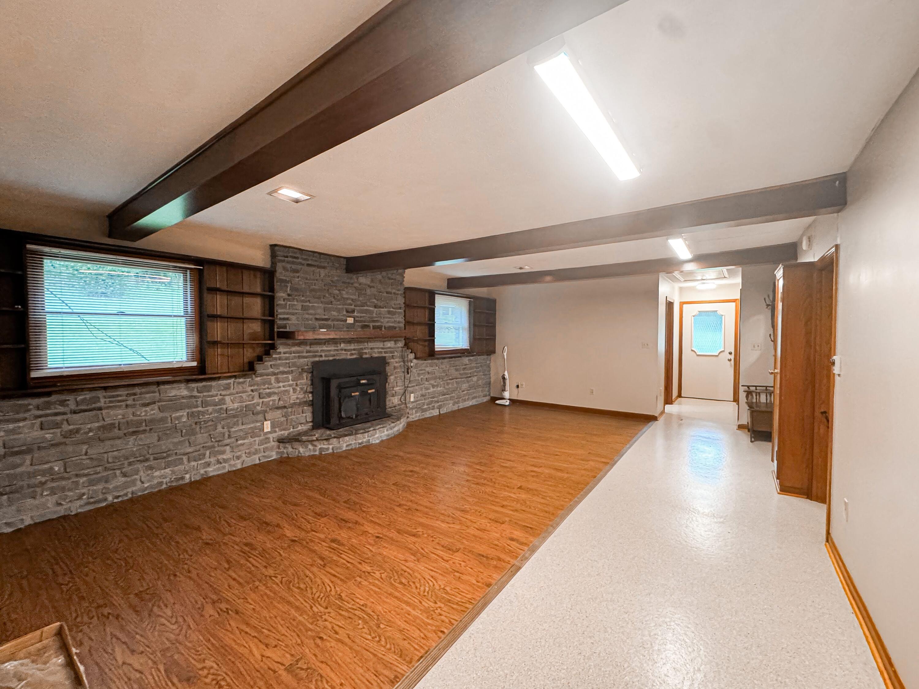 2970 Glensboro Road Property Photo 8