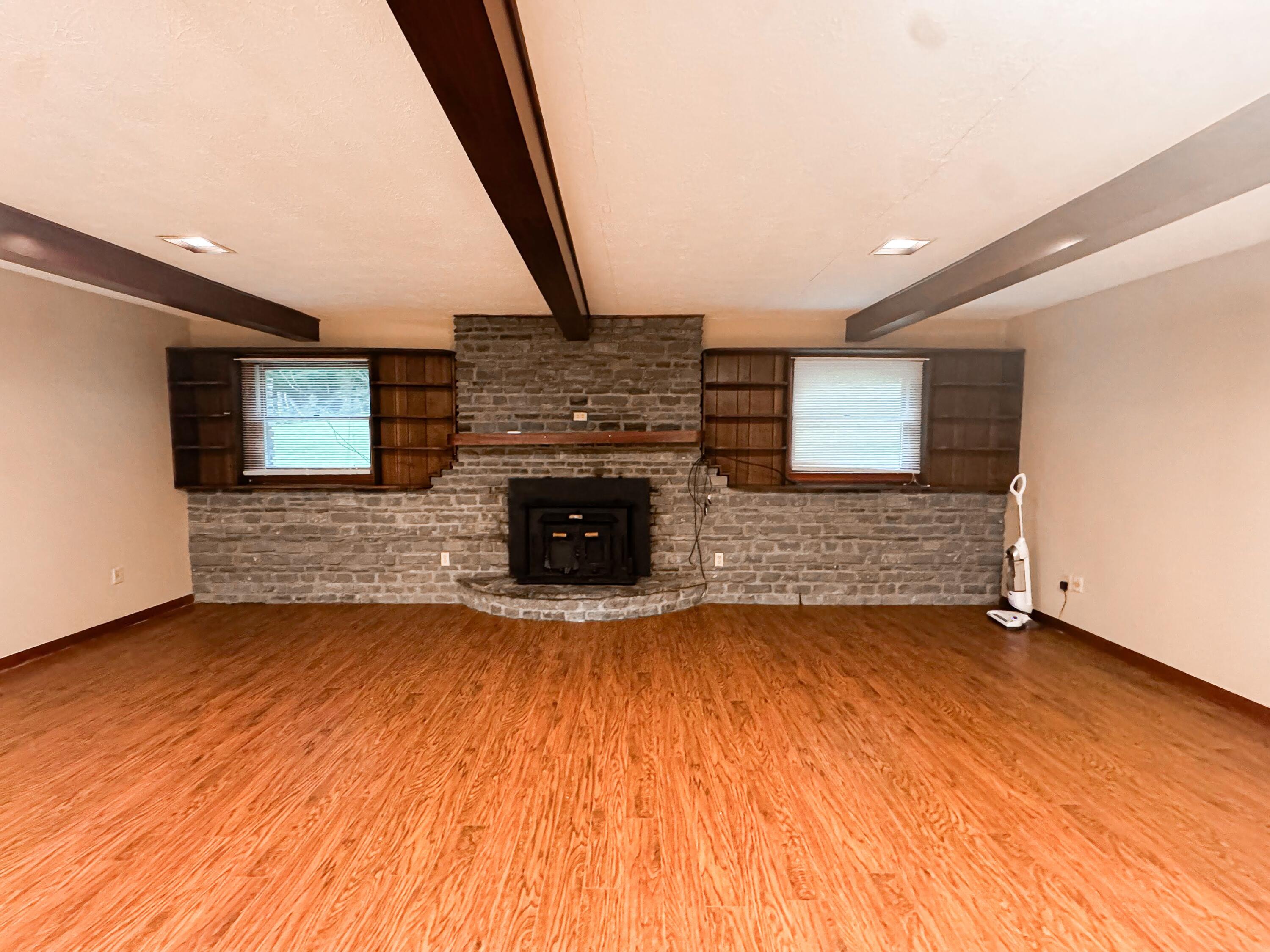 2970 Glensboro Road Property Photo 10
