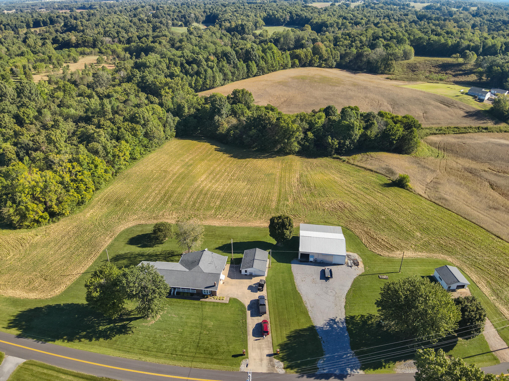 942 Crews Road Property Photo 2
