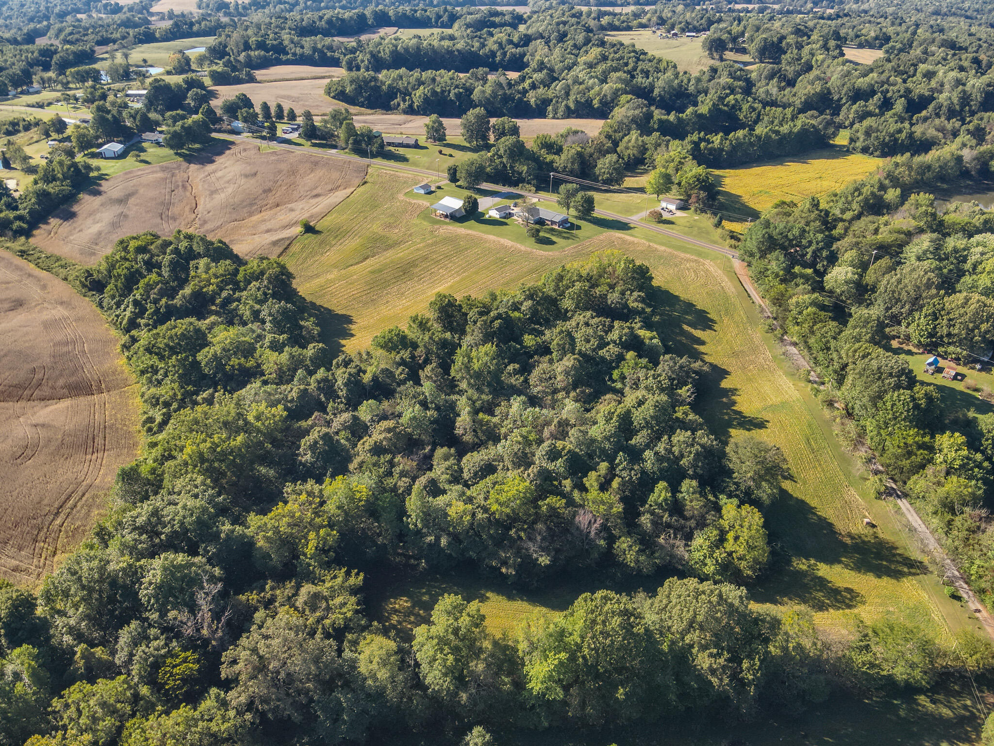 942 Crews Road Property Photo 3