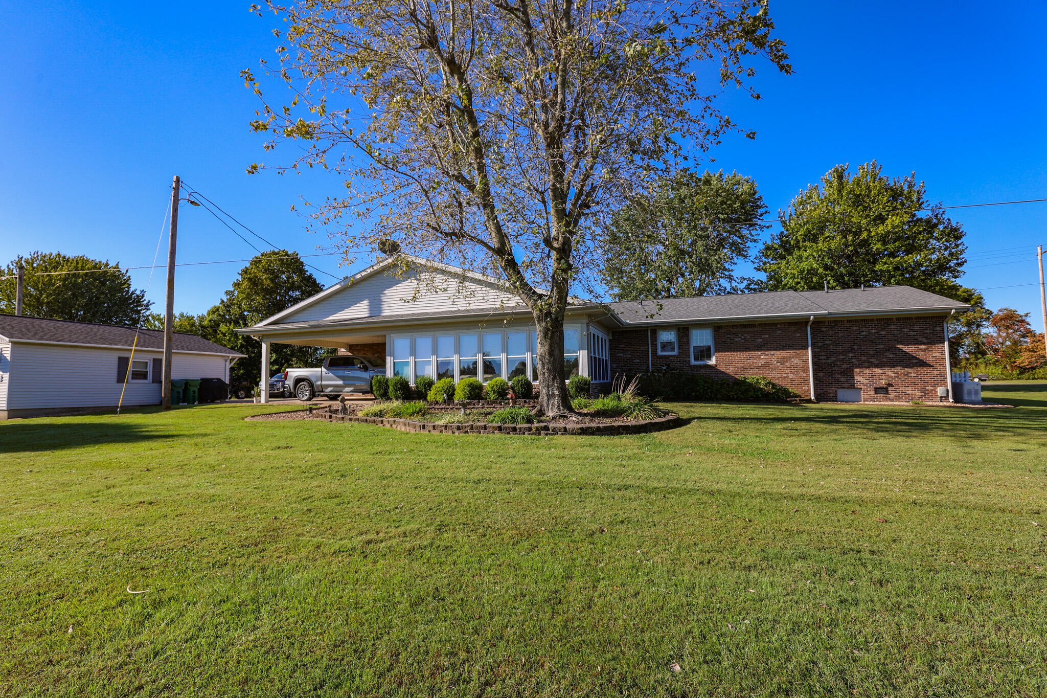 942 Crews Road Property Photo 40