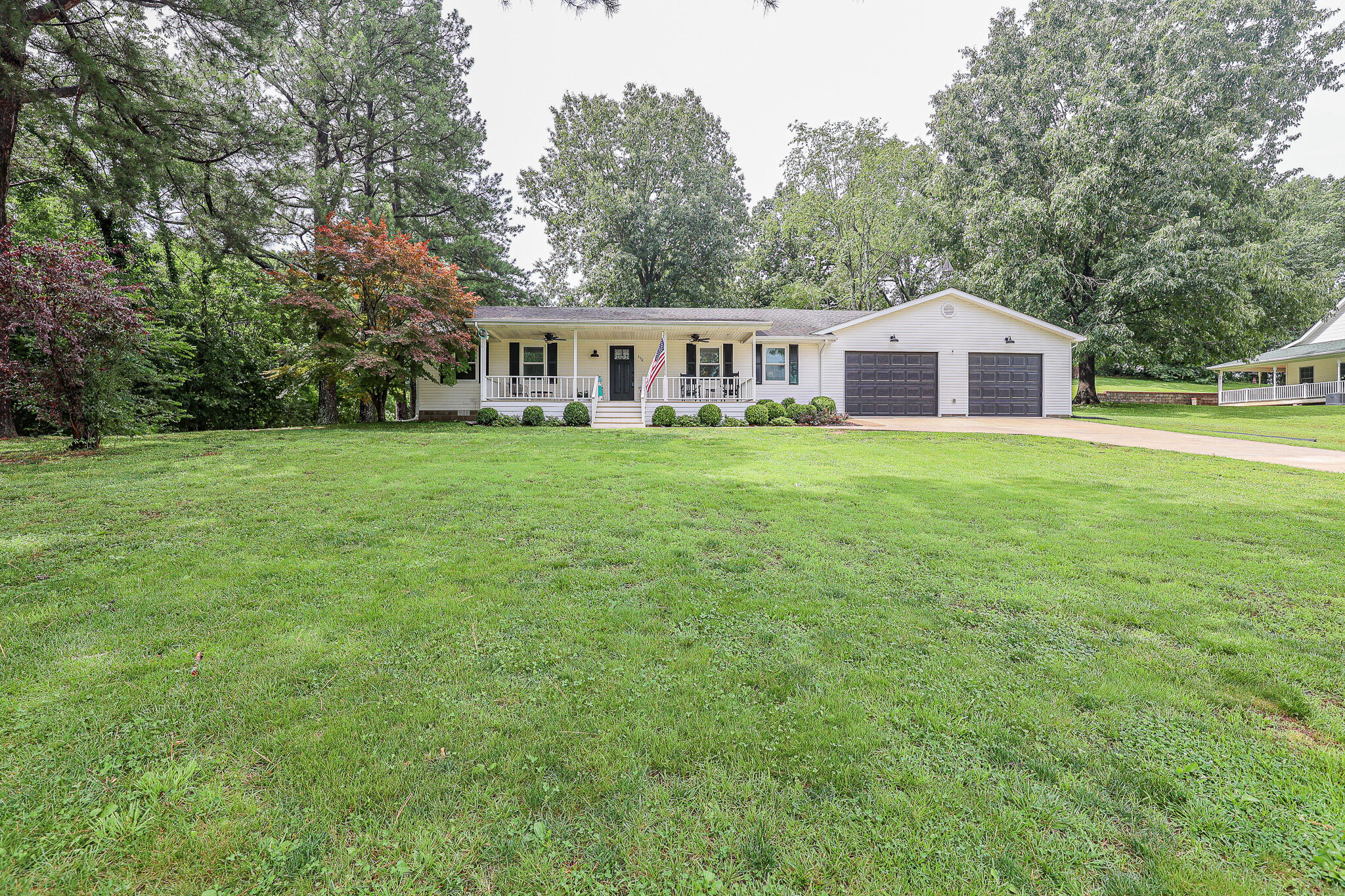498 Impala Road Property Photo 2