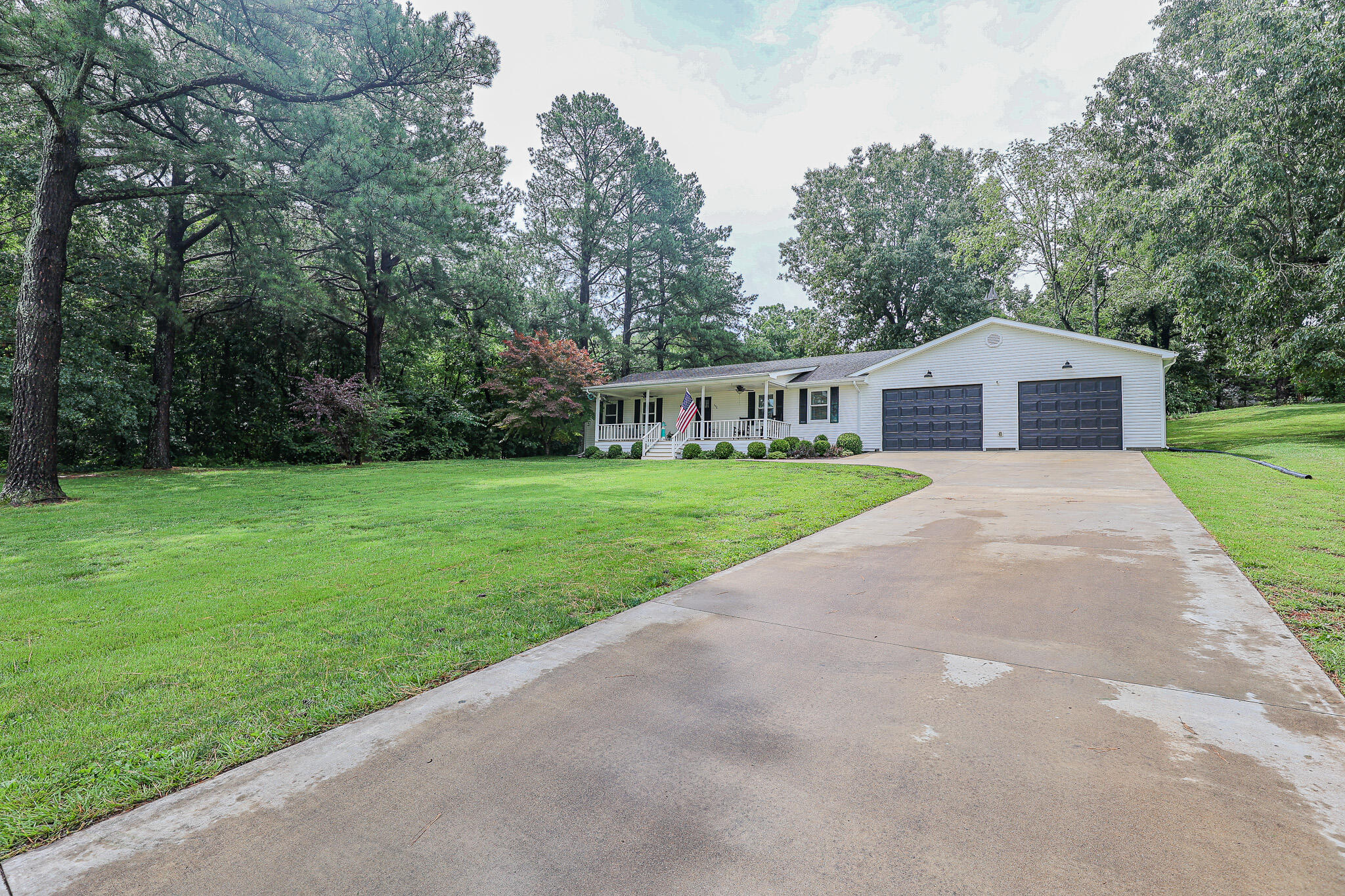 498 Impala Road Property Photo 4