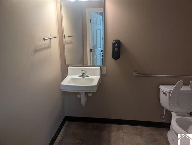 451 Court Street Property Photo 13