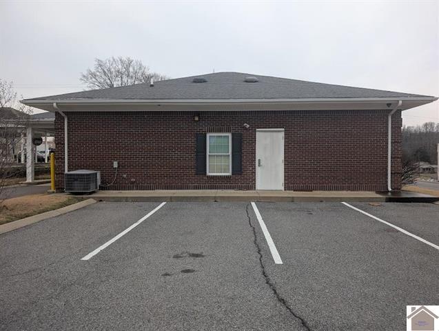 451 Court Street Property Photo 17