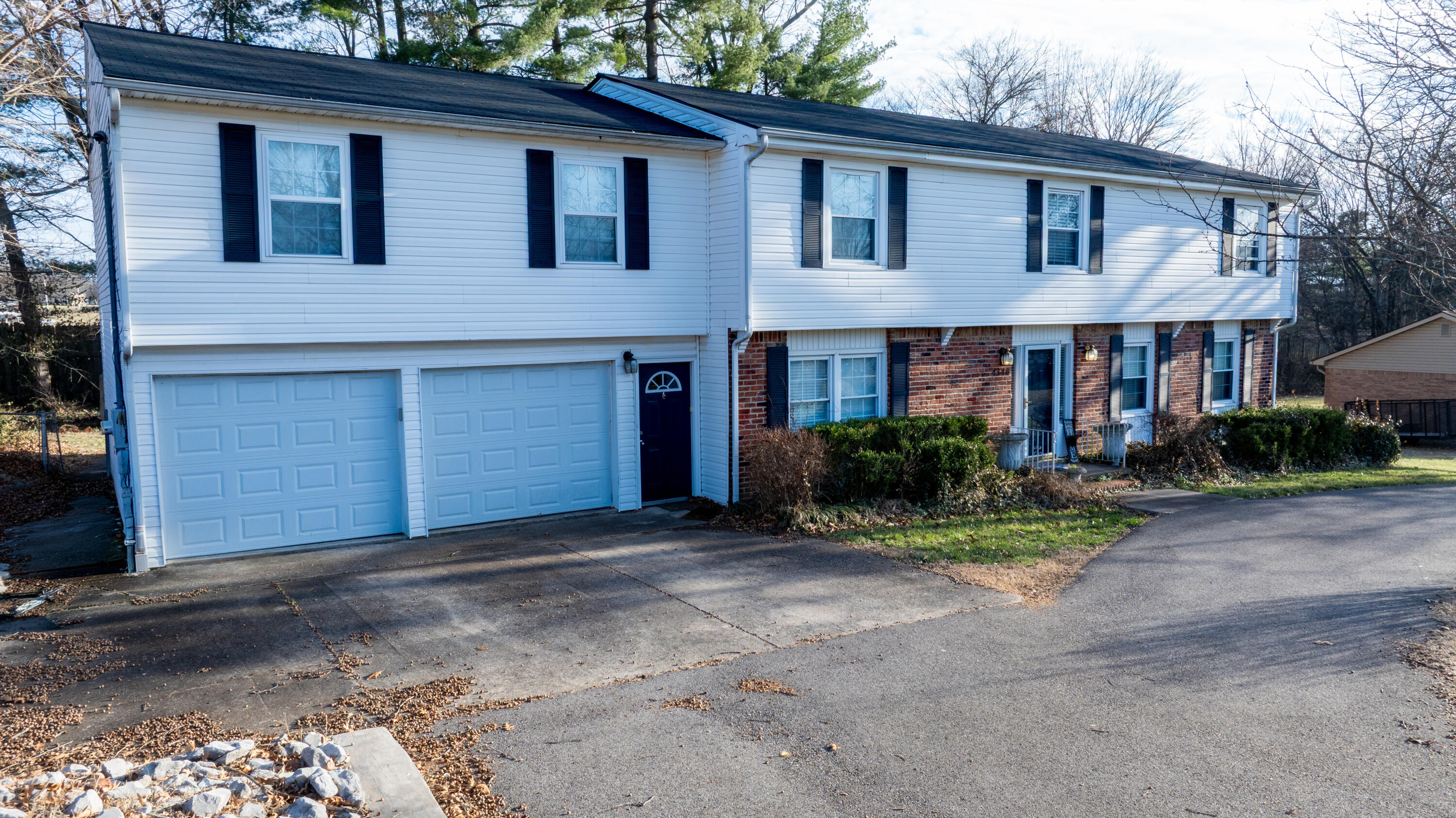 4340 Meadow Lane Property Photo 1
