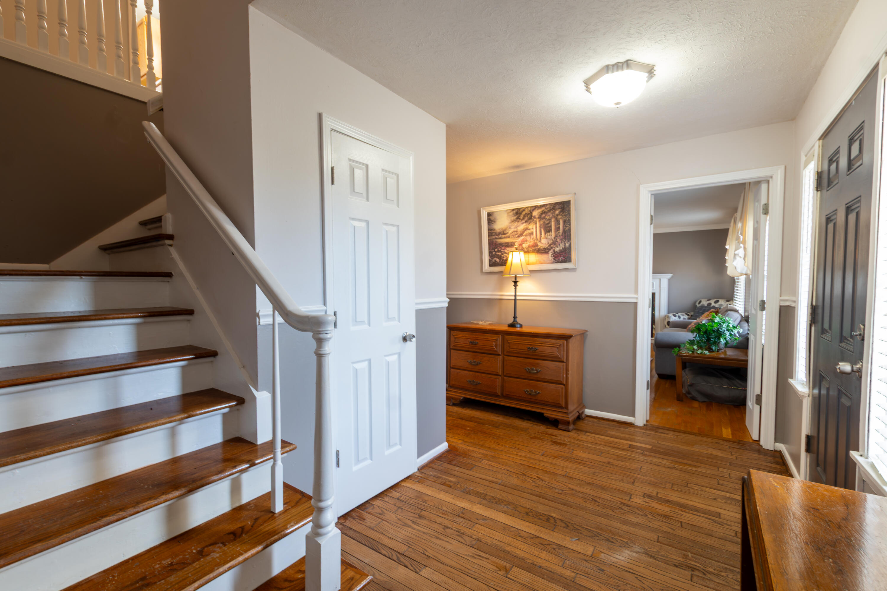 4340 Meadow Lane Property Photo 5