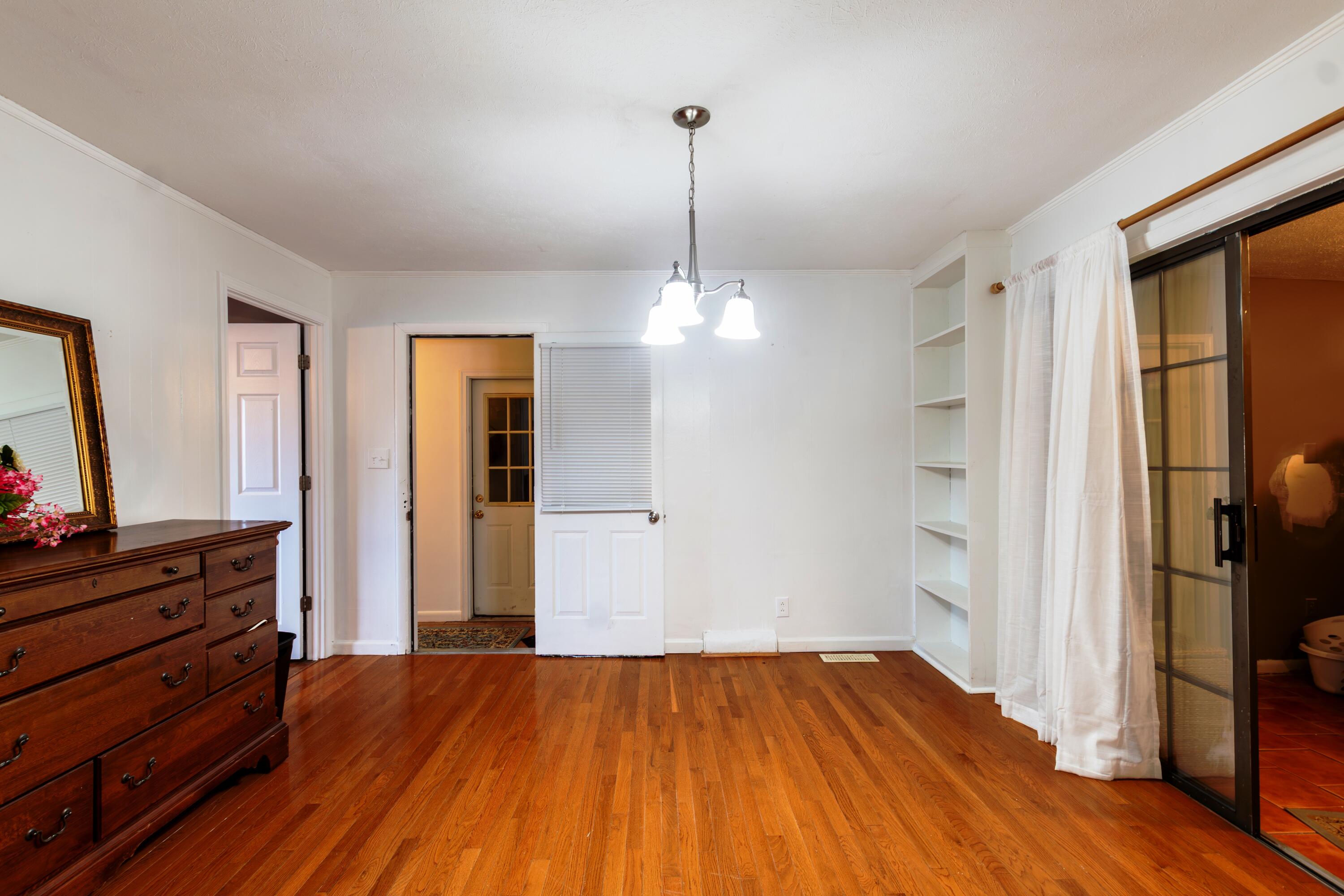 4340 Meadow Lane Property Photo 18