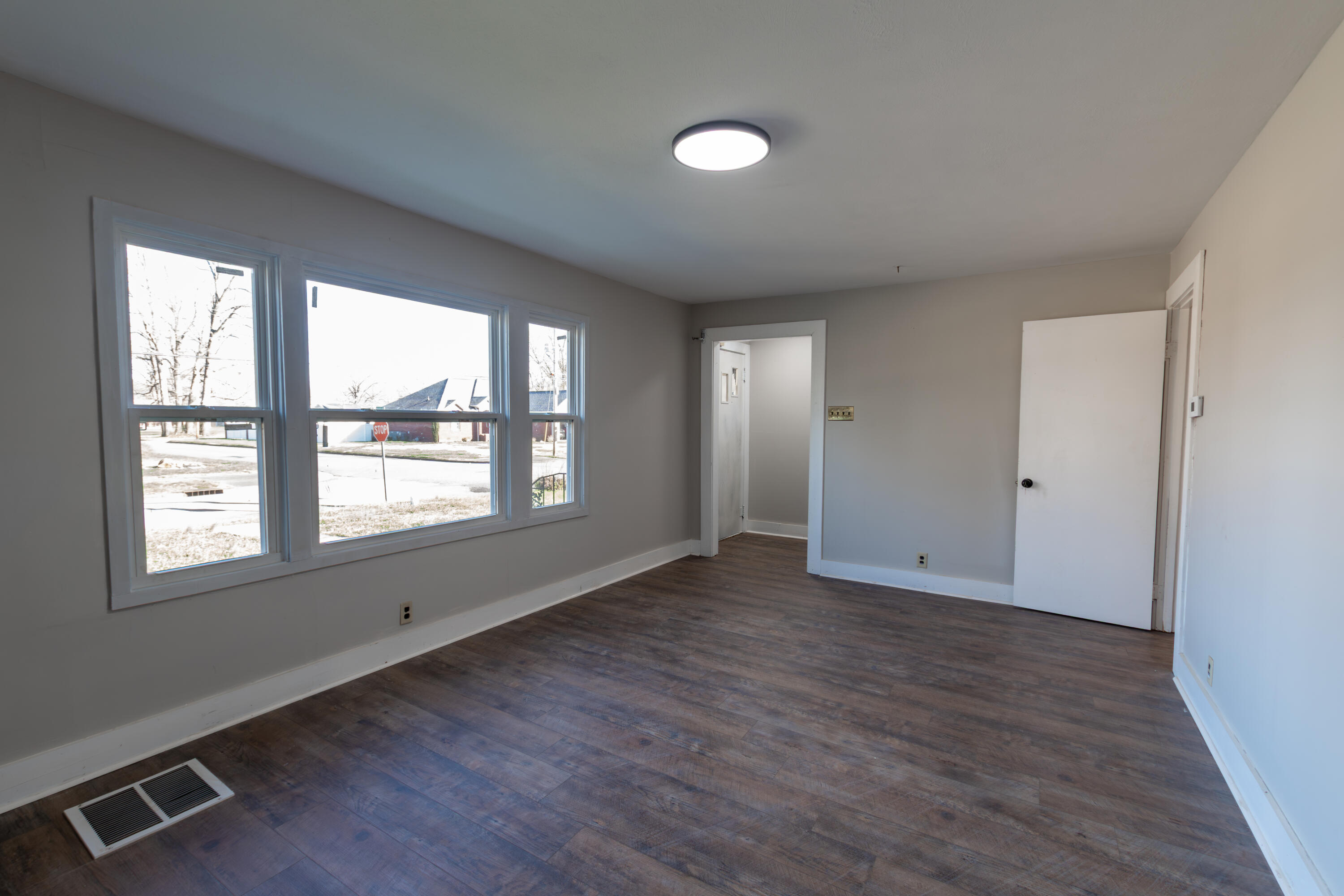 1353 Reed Avenue Property Photo 6