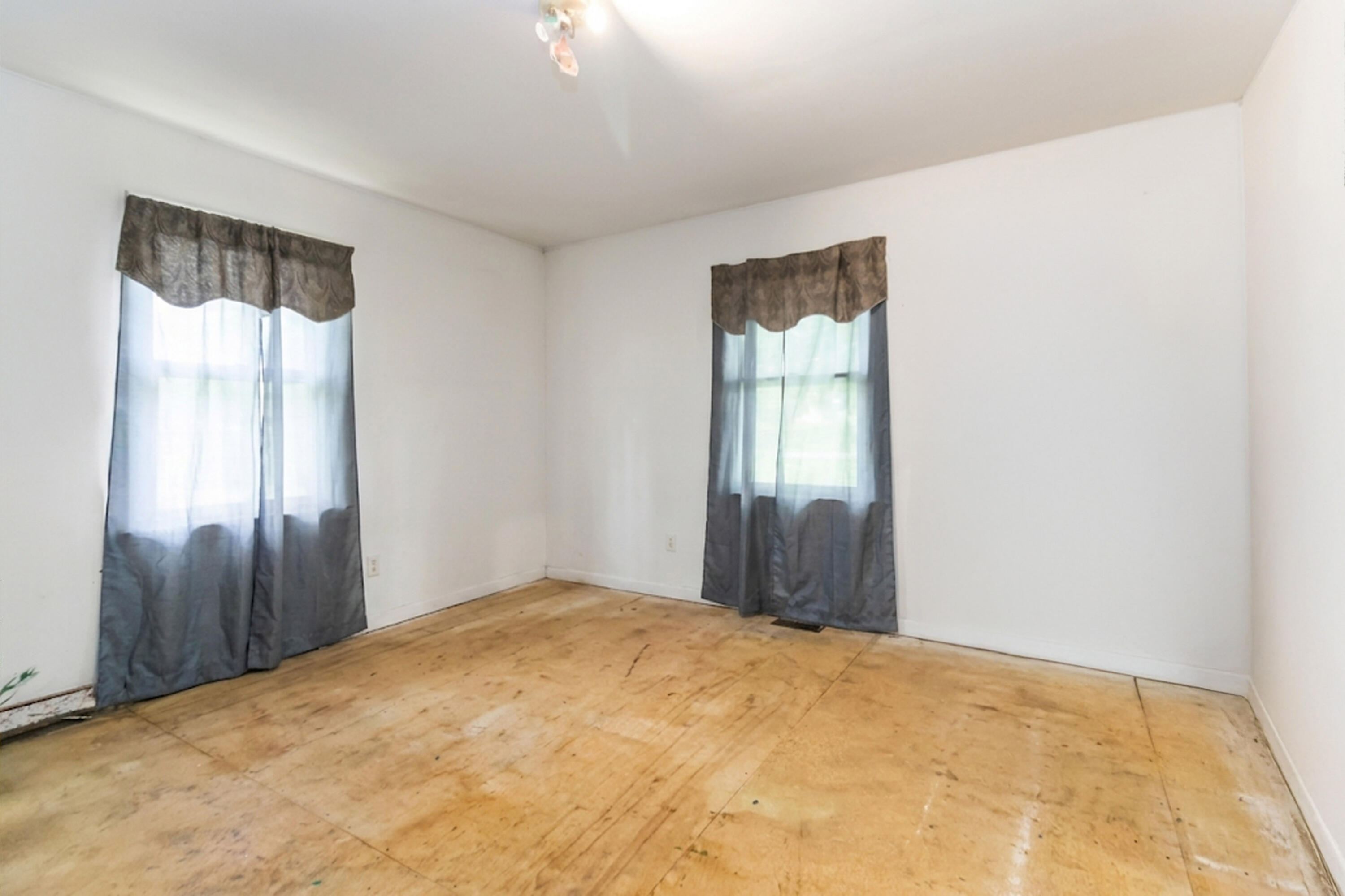 204 Liddell Street Property Photo 16