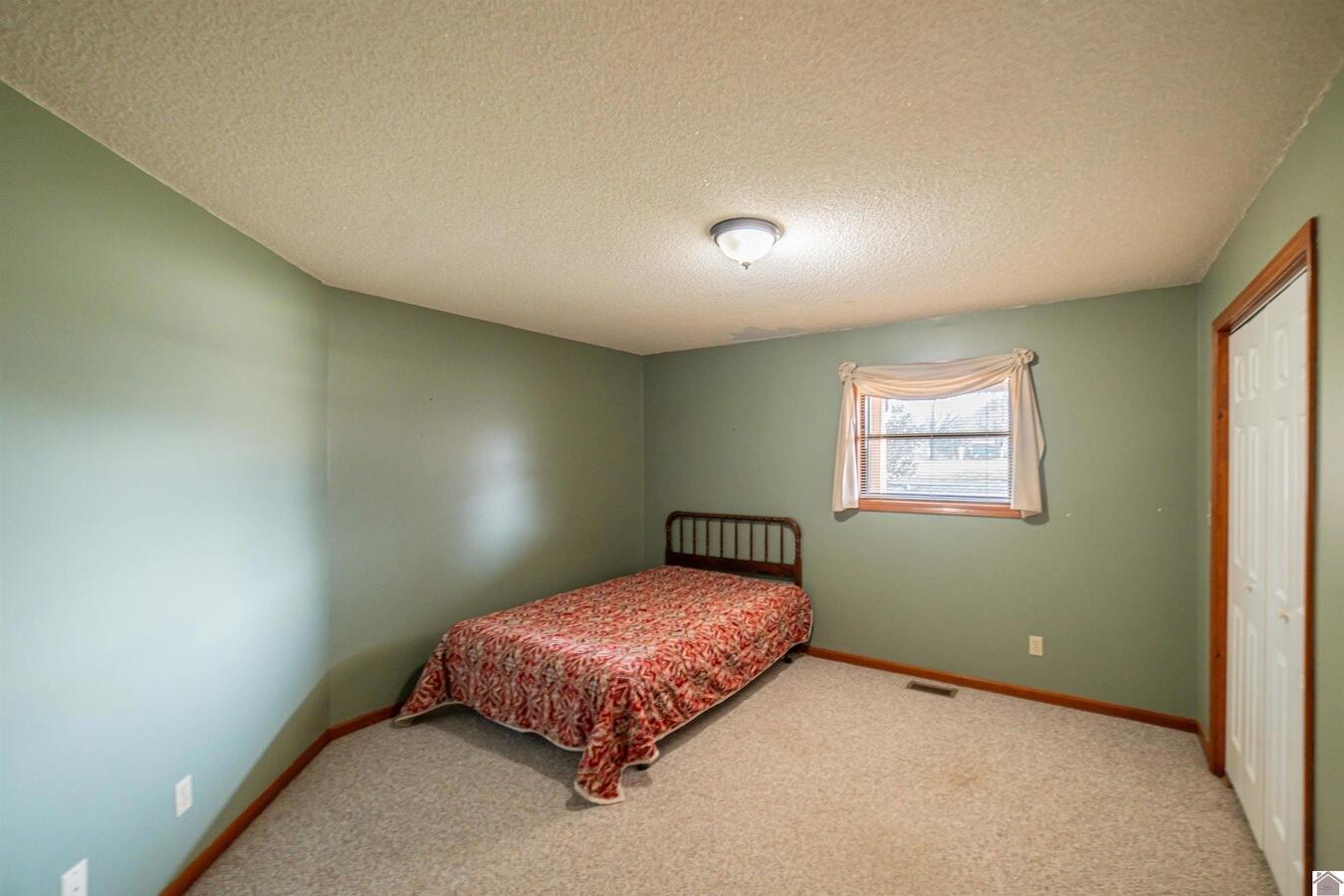 91 Thorn Road Property Photo 12