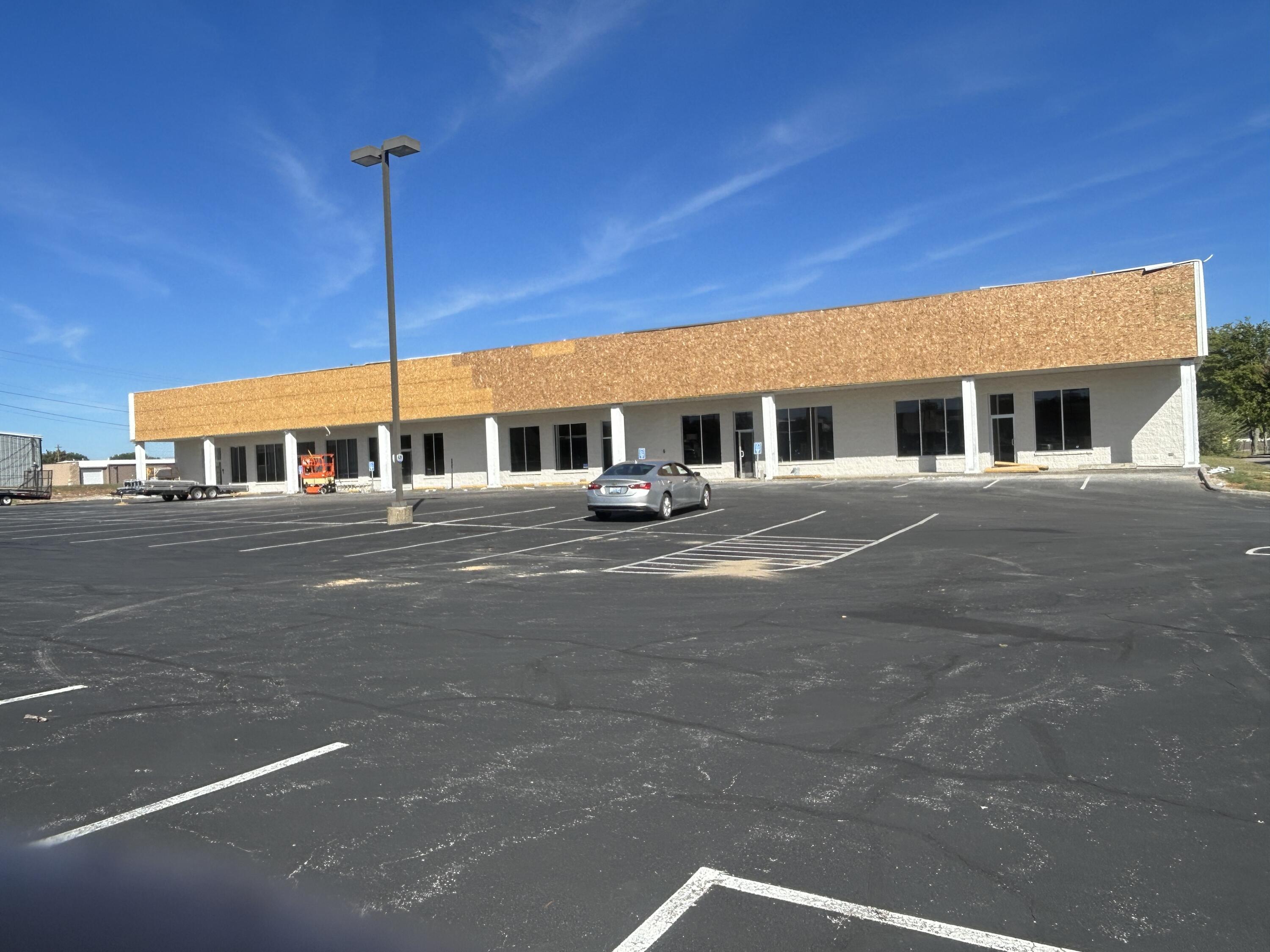 81 Mall Road Ste 2 Property Photo 1