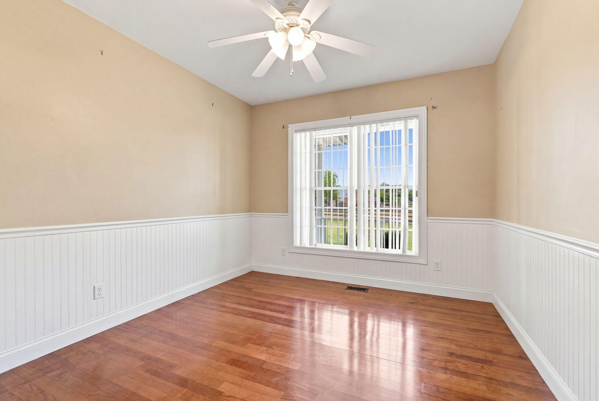 106 Stirling Lane Property Photo 22