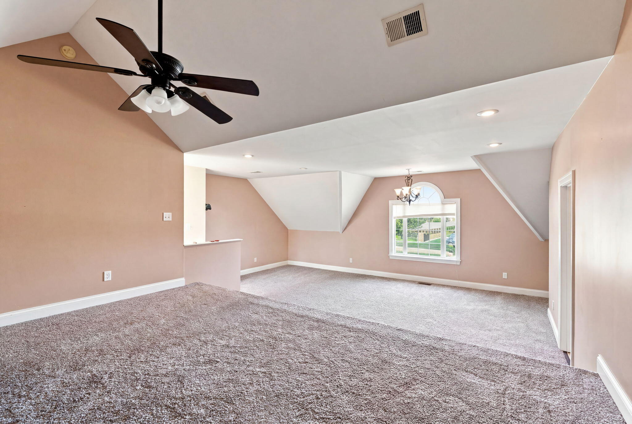 106 Stirling Lane Property Photo 29