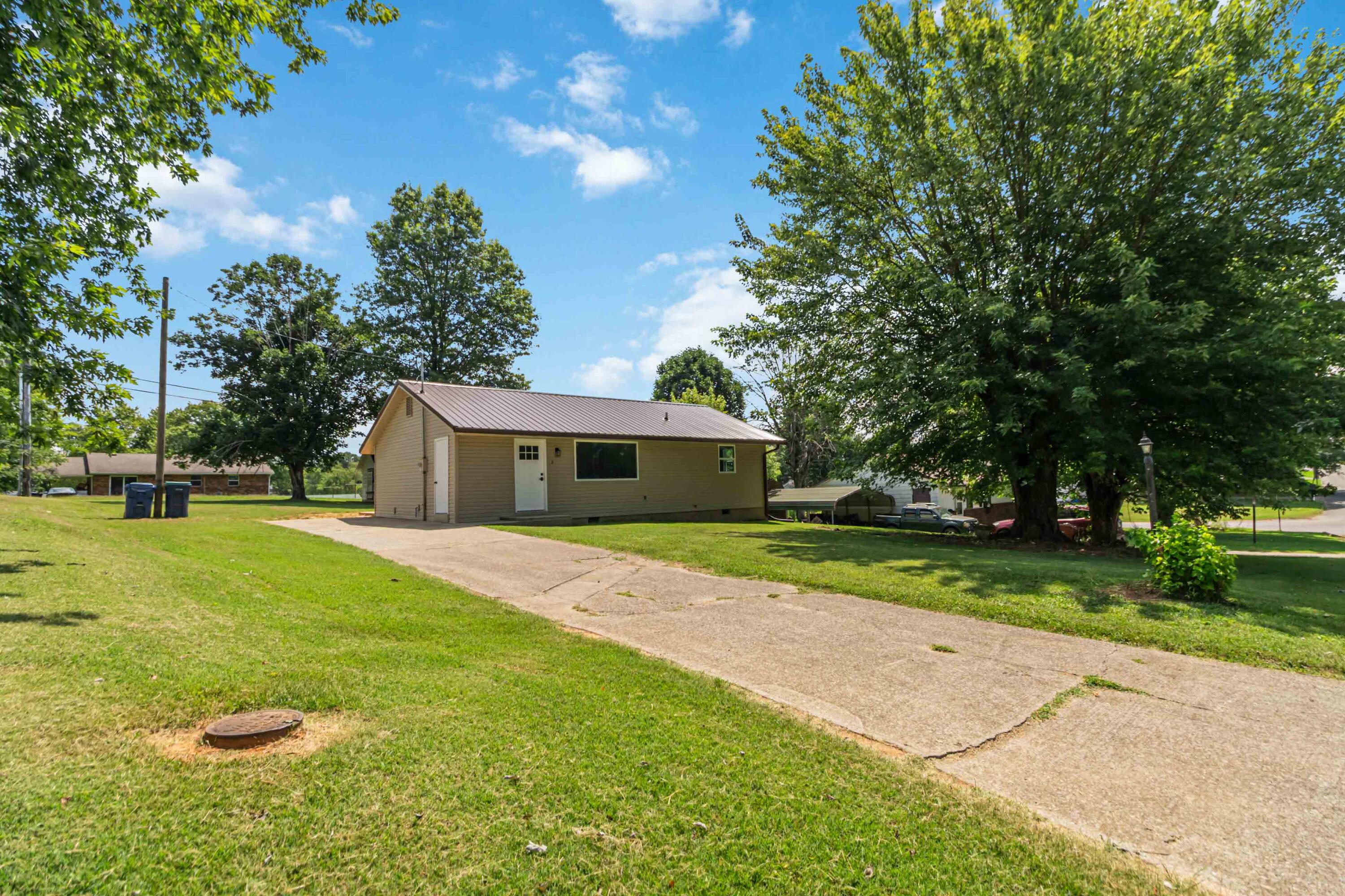 5213 Beechwood Drive Property Photo 3