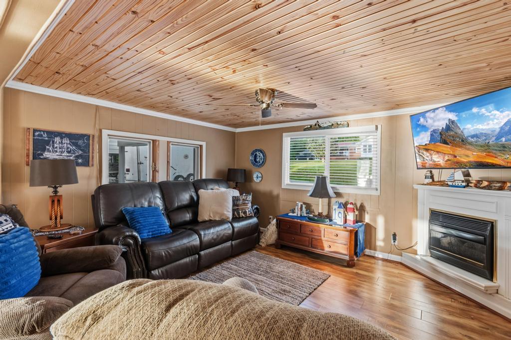 774 Ridge Drive Property Photo 4