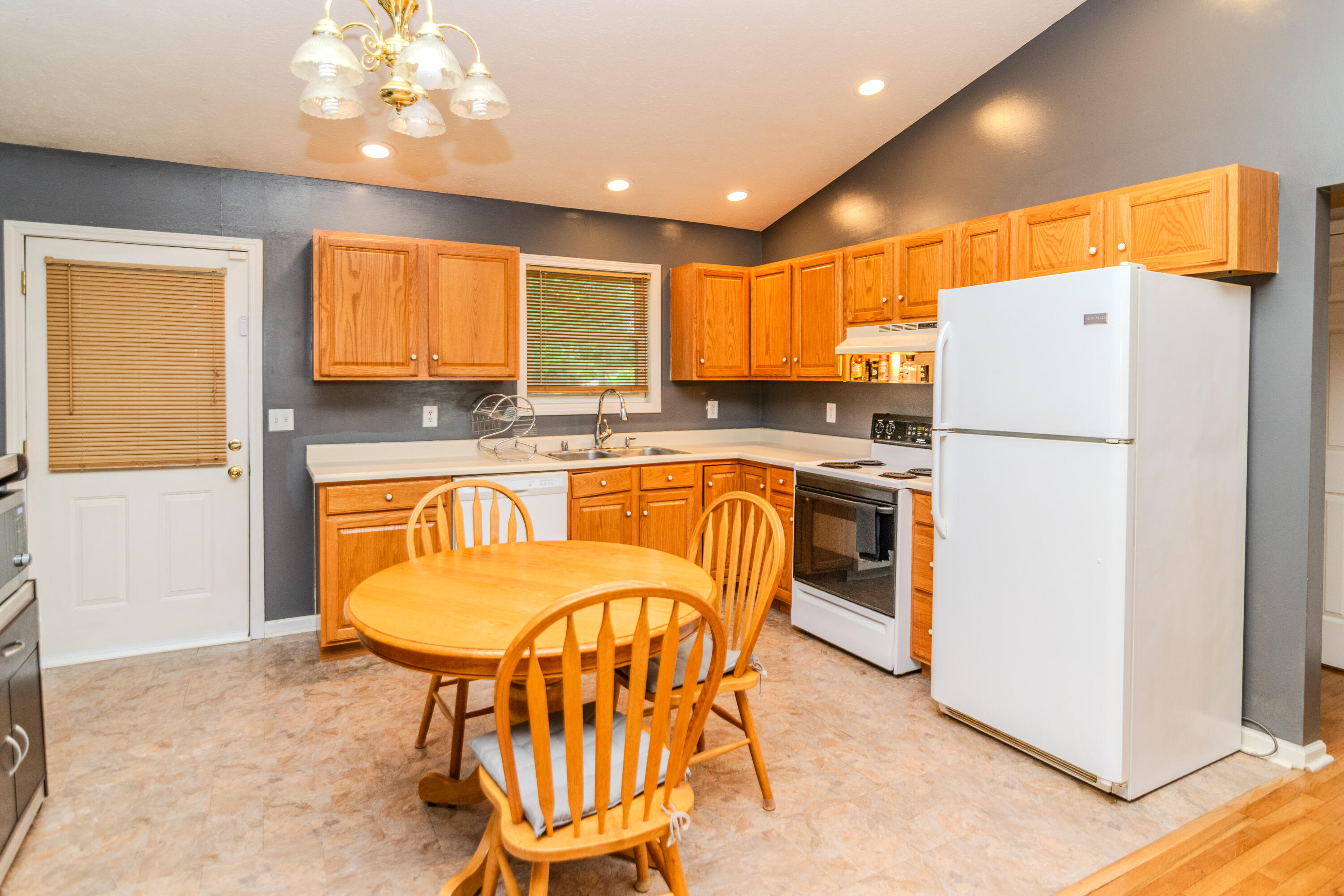 491 Hidden Hills Way Property Photo 10