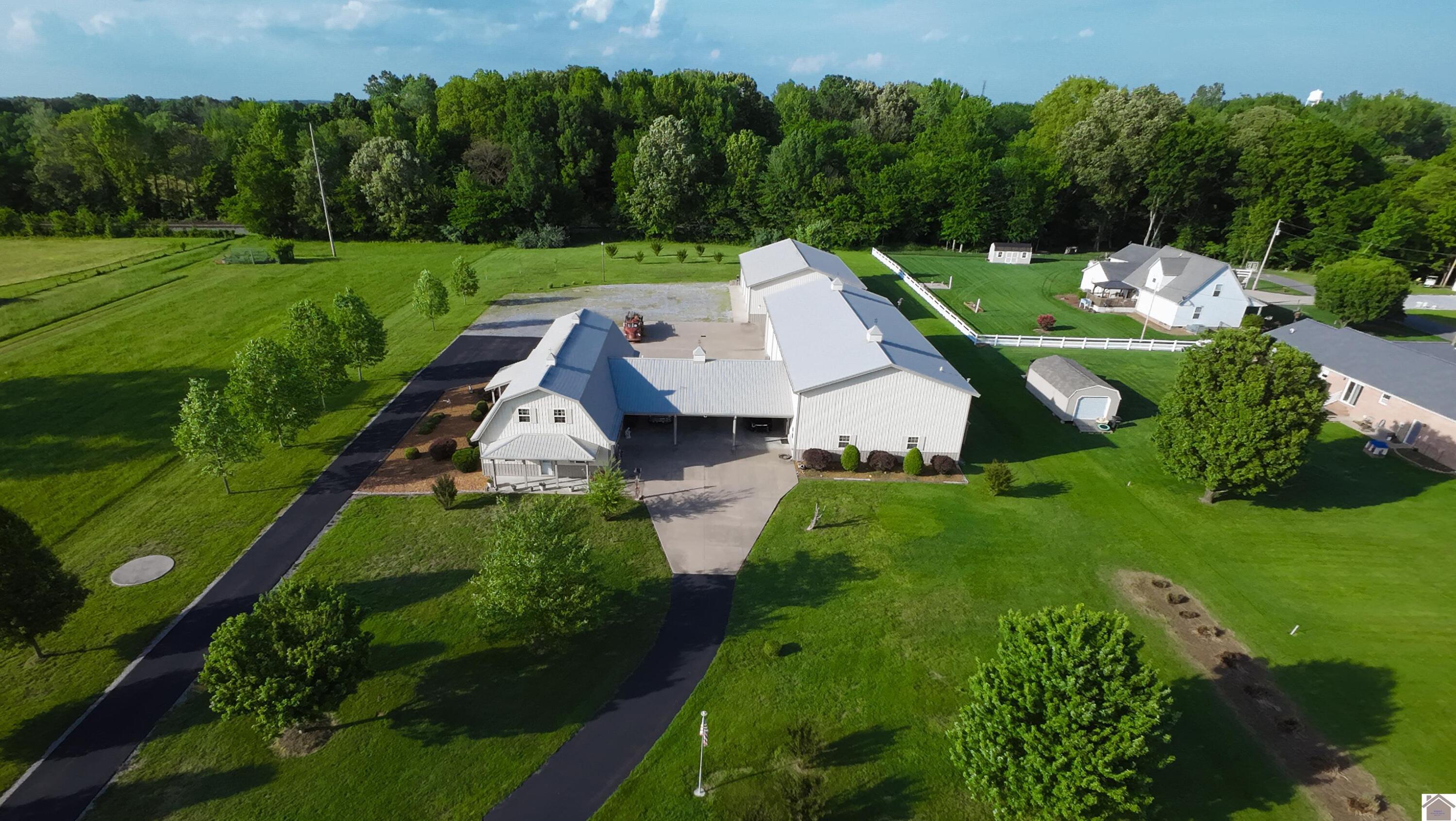 1040 Lone Valley Road Property Photo 4
