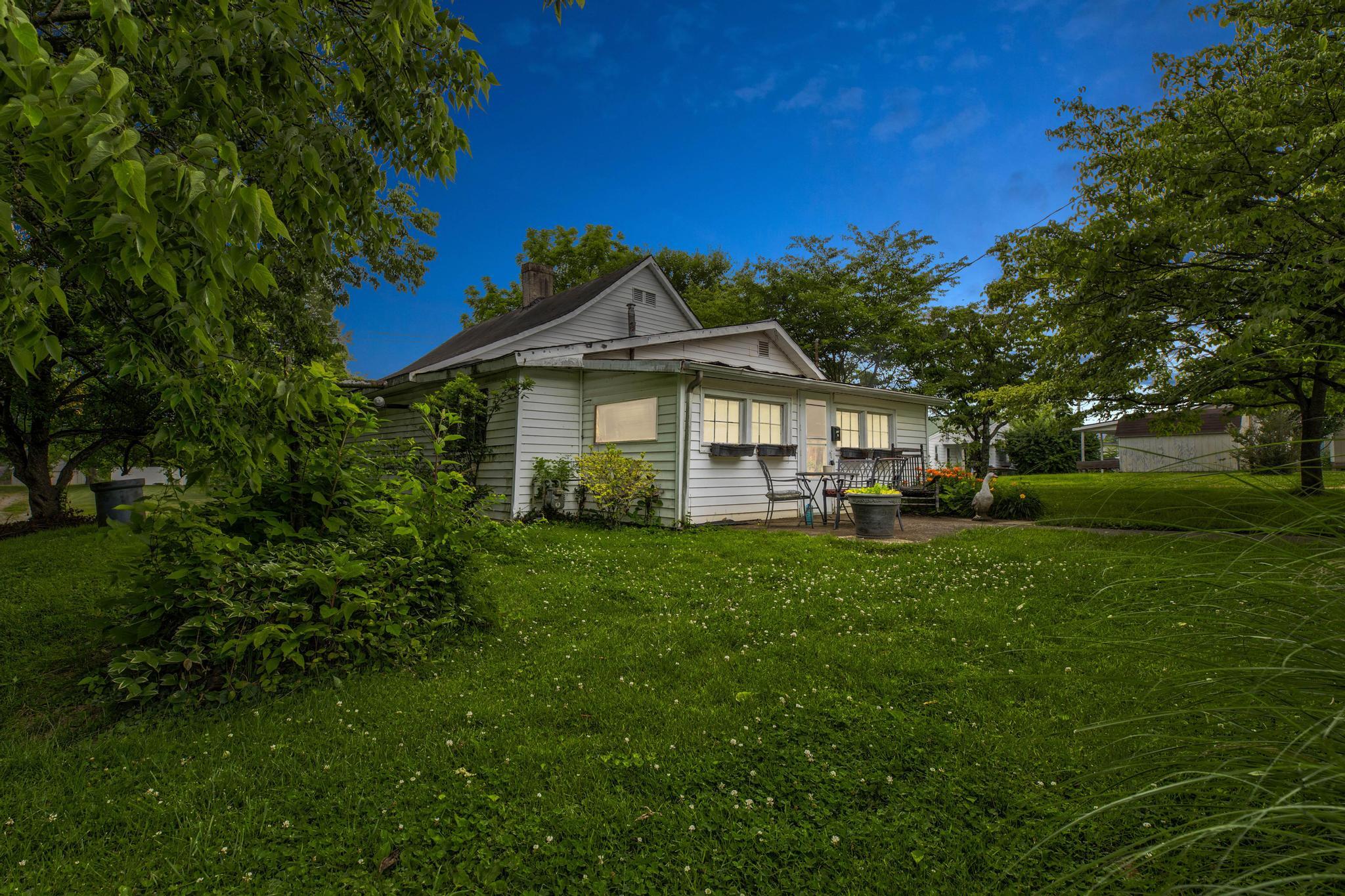 675 Winchester Road Property Photo 4