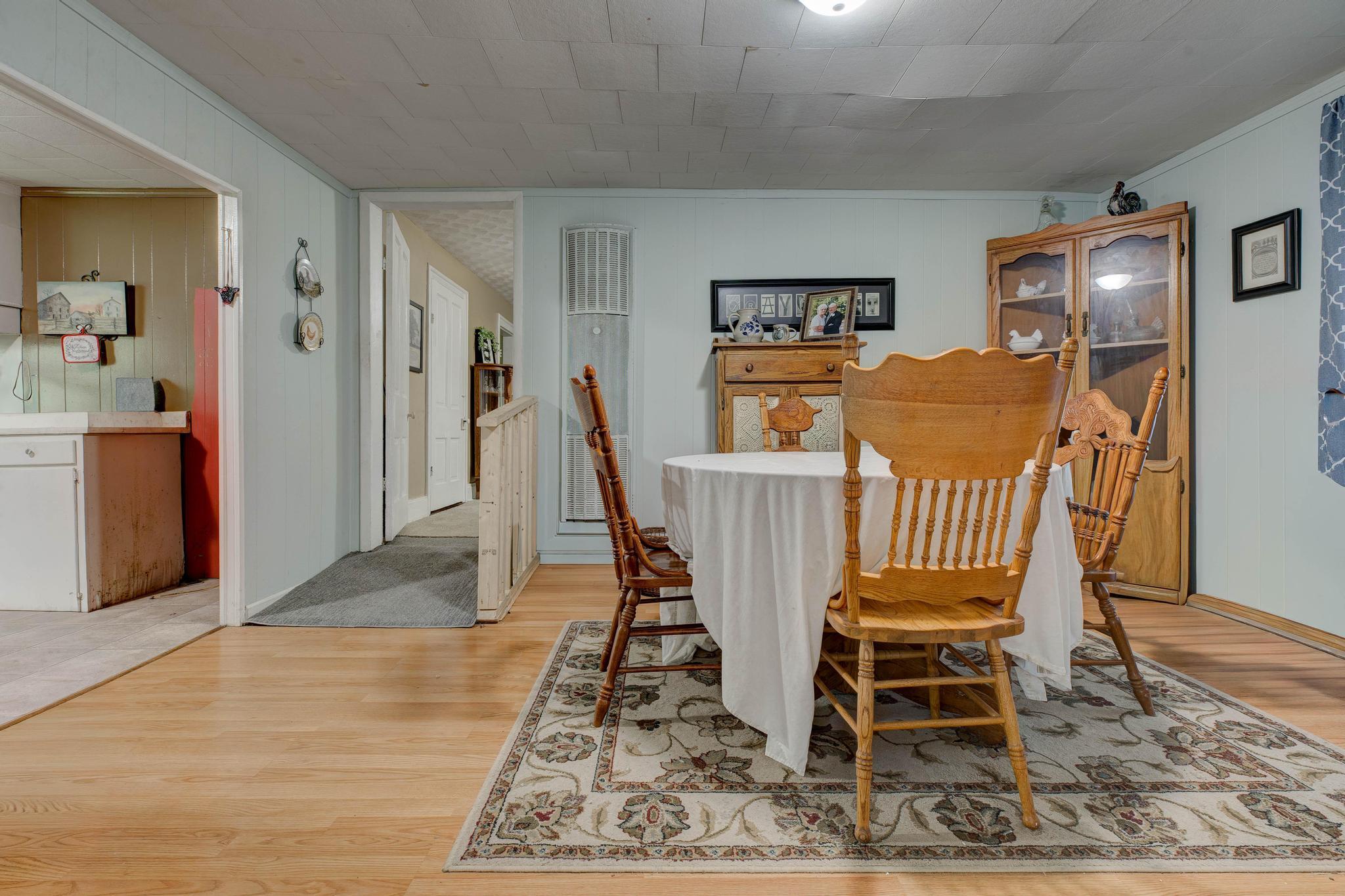 675 Winchester Road Property Photo 10