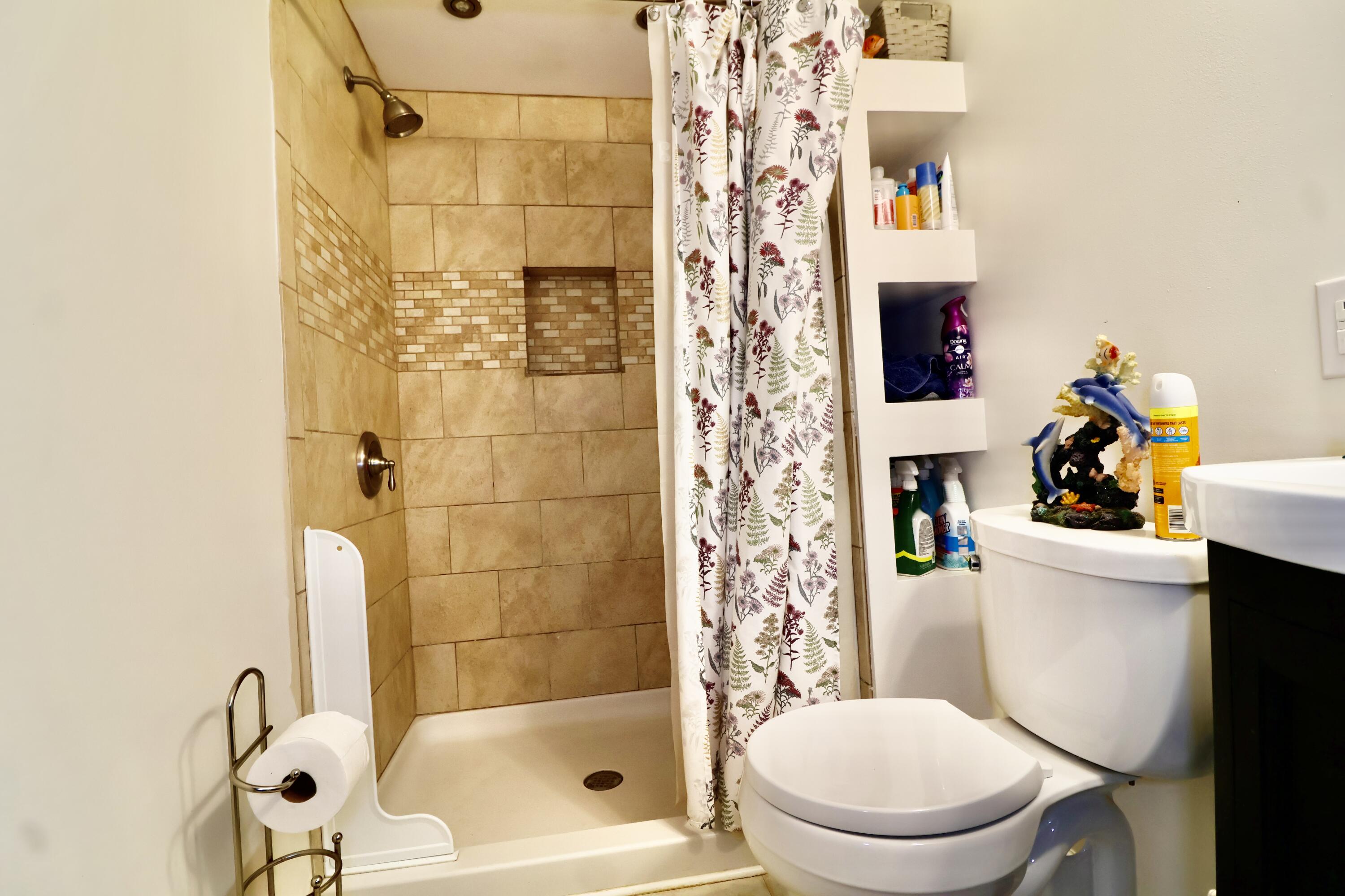5701 Oakhaven Drive Property Photo 22