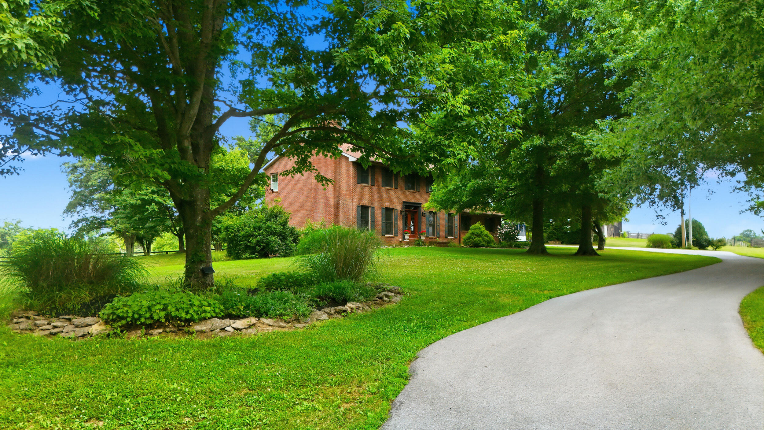 8021 Day Pike Property Photo 52