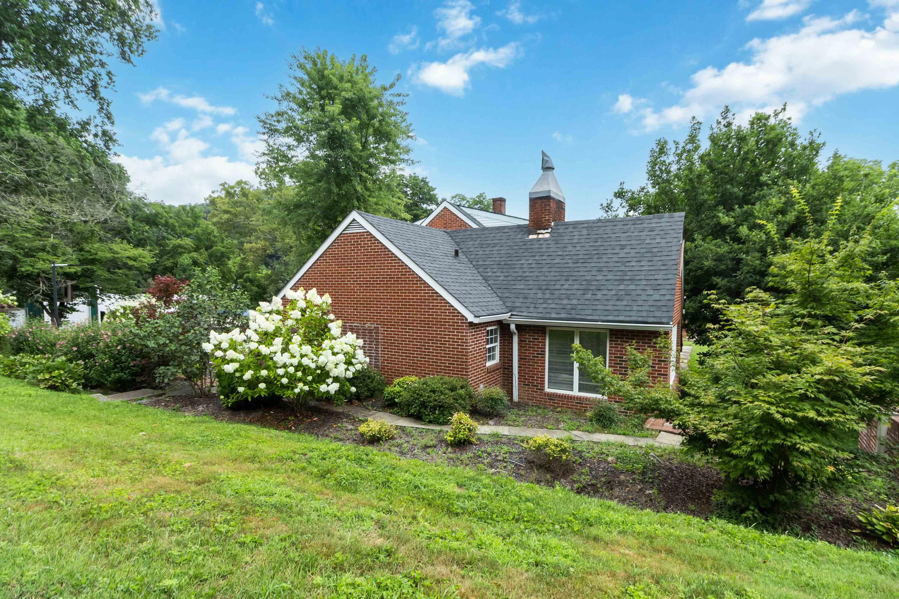 111 House Avenue Property Photo 8