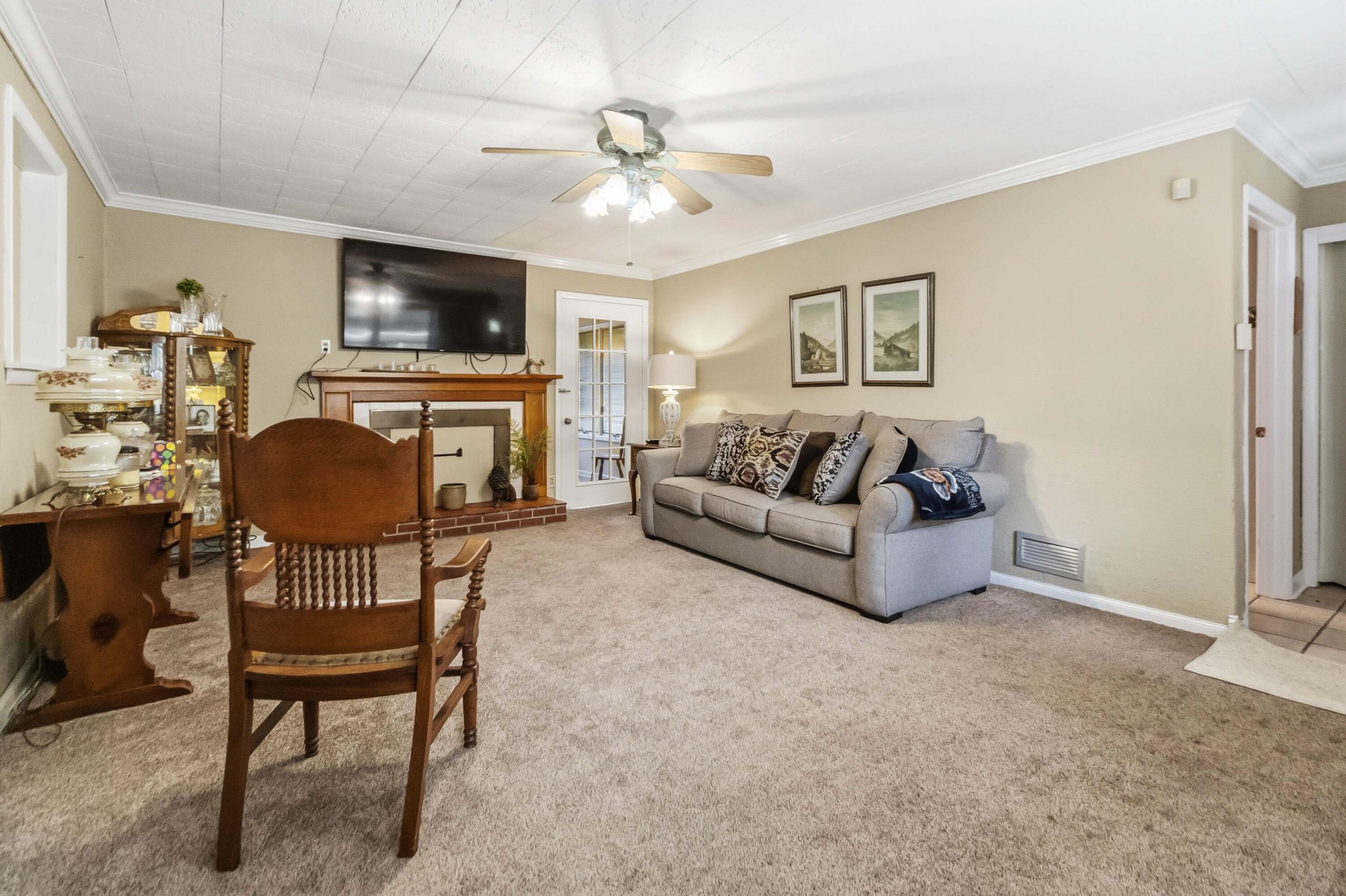 111 House Avenue Property Photo 23
