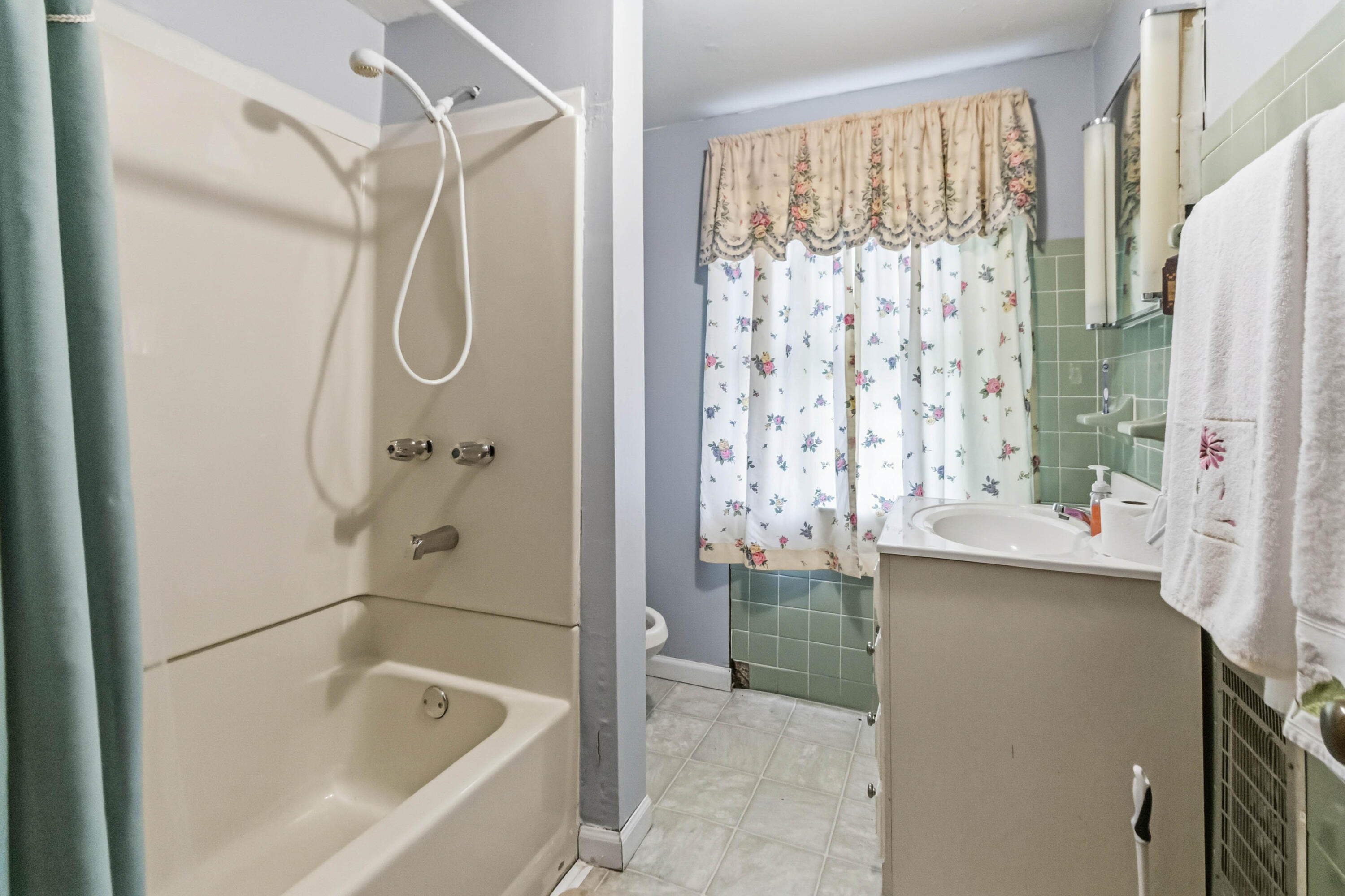 111 House Avenue Property Photo 33