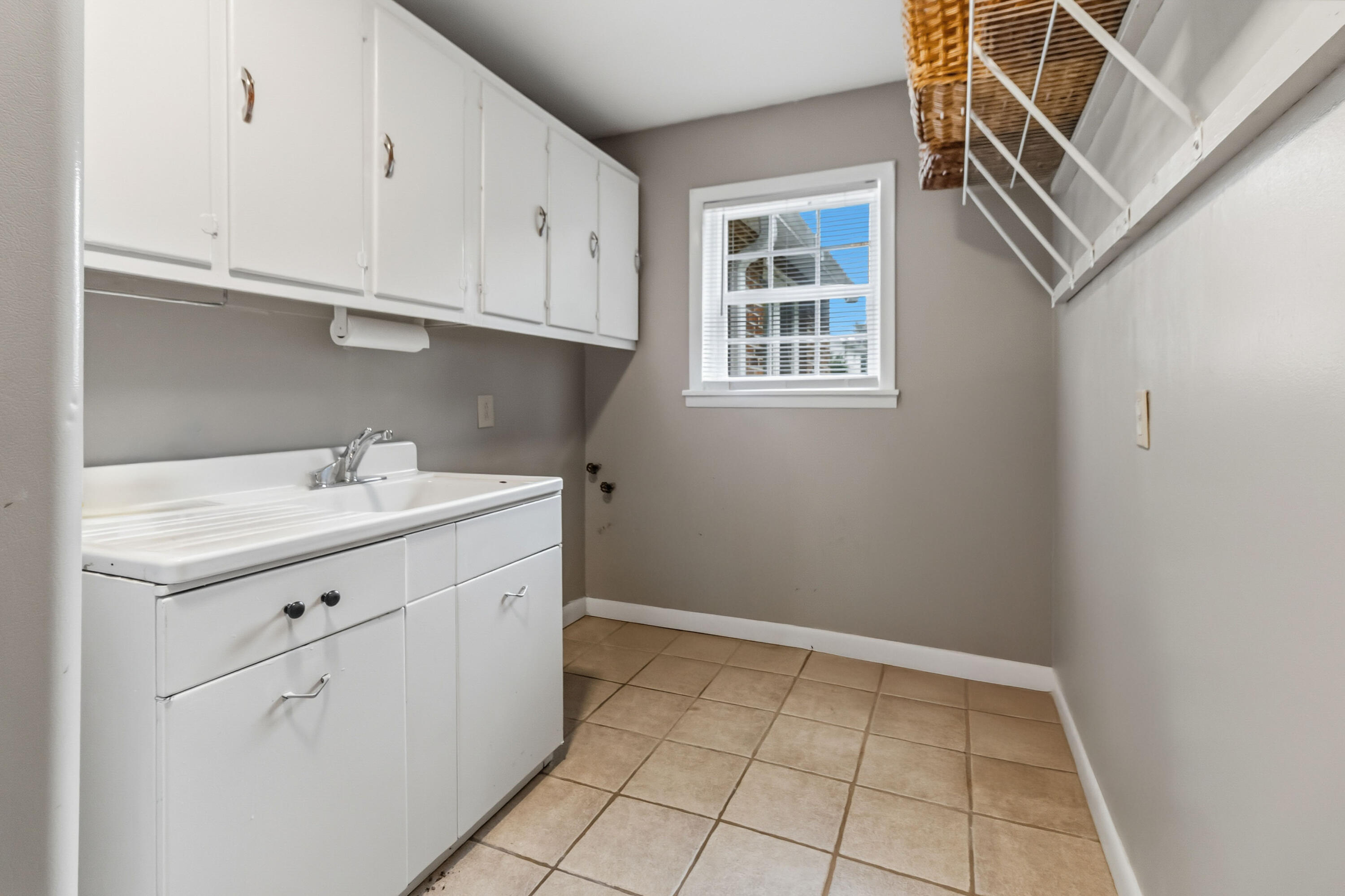 111 House Avenue Property Photo 41