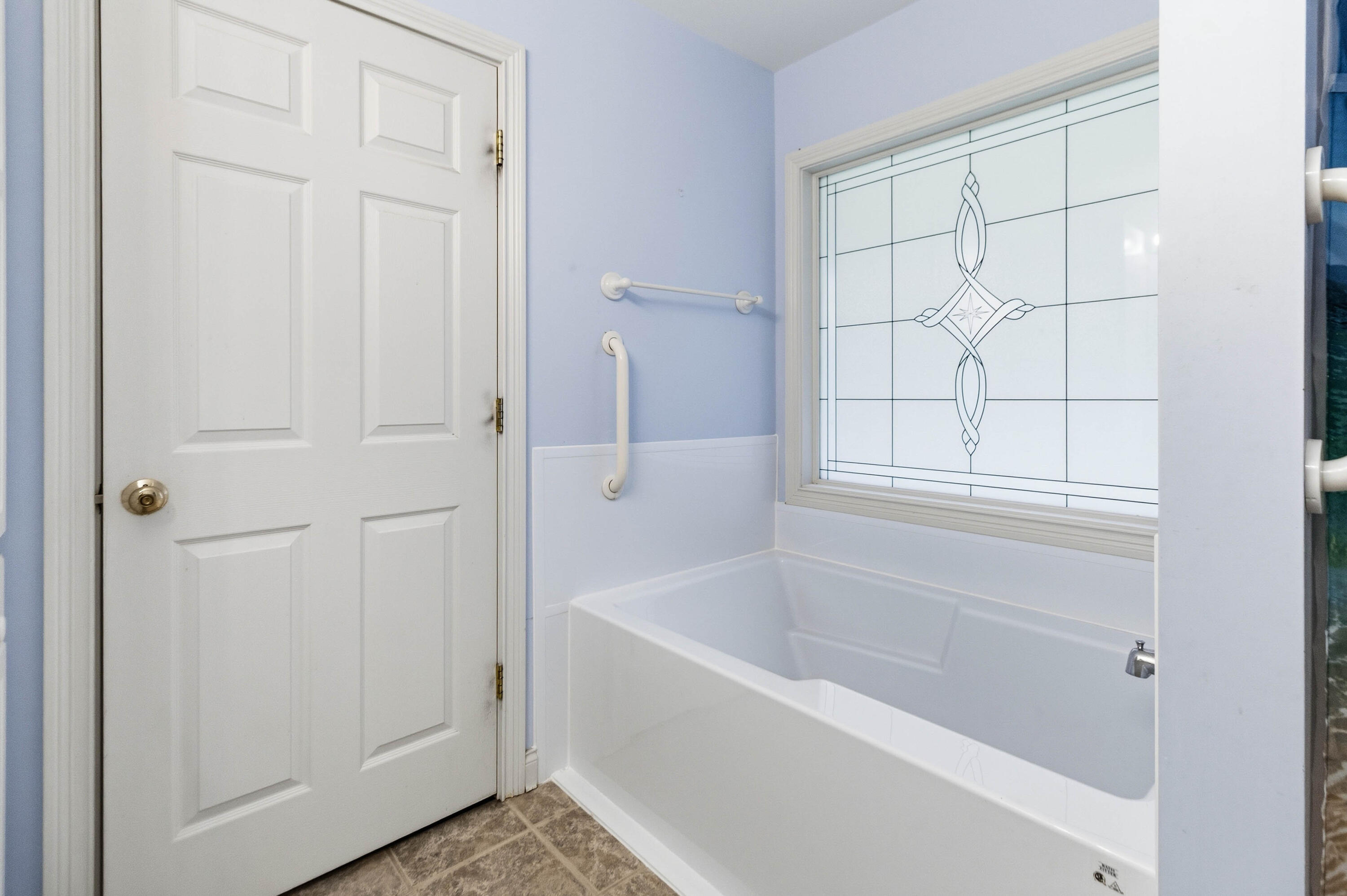 1043 Burnell Drive Property Photo 6