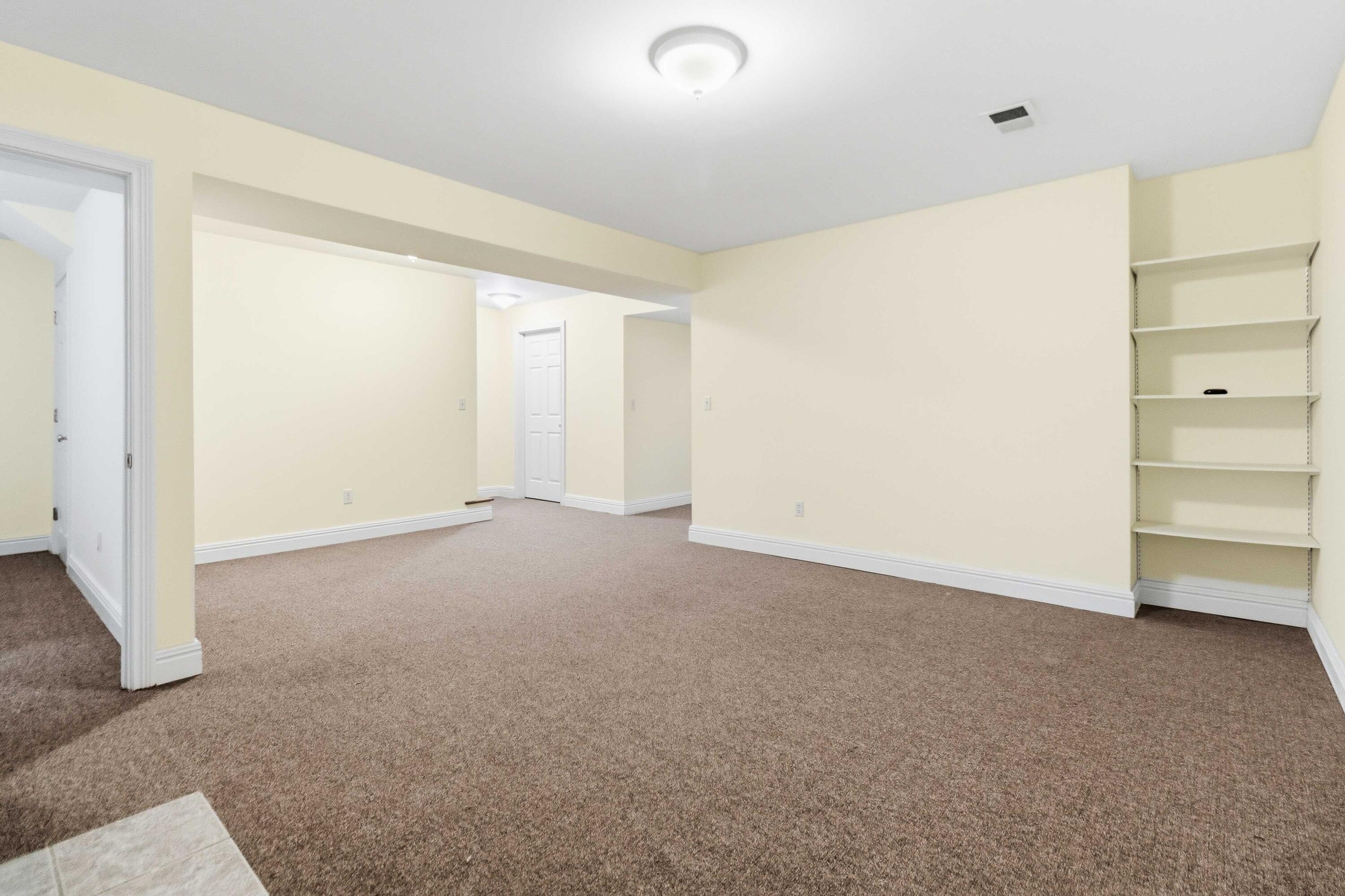 1043 Burnell Drive Property Photo 9