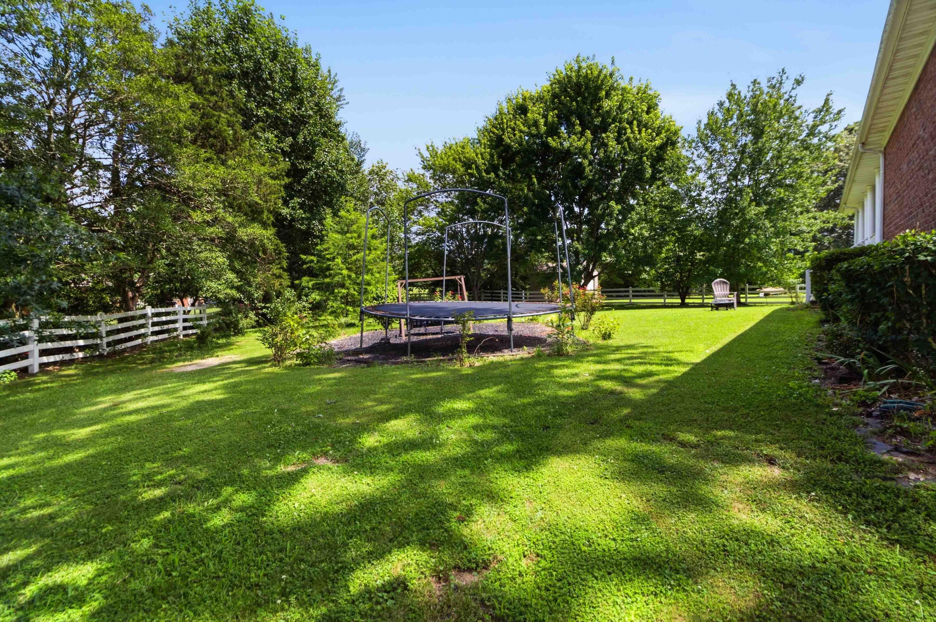 1043 Burnell Drive Property Photo 11