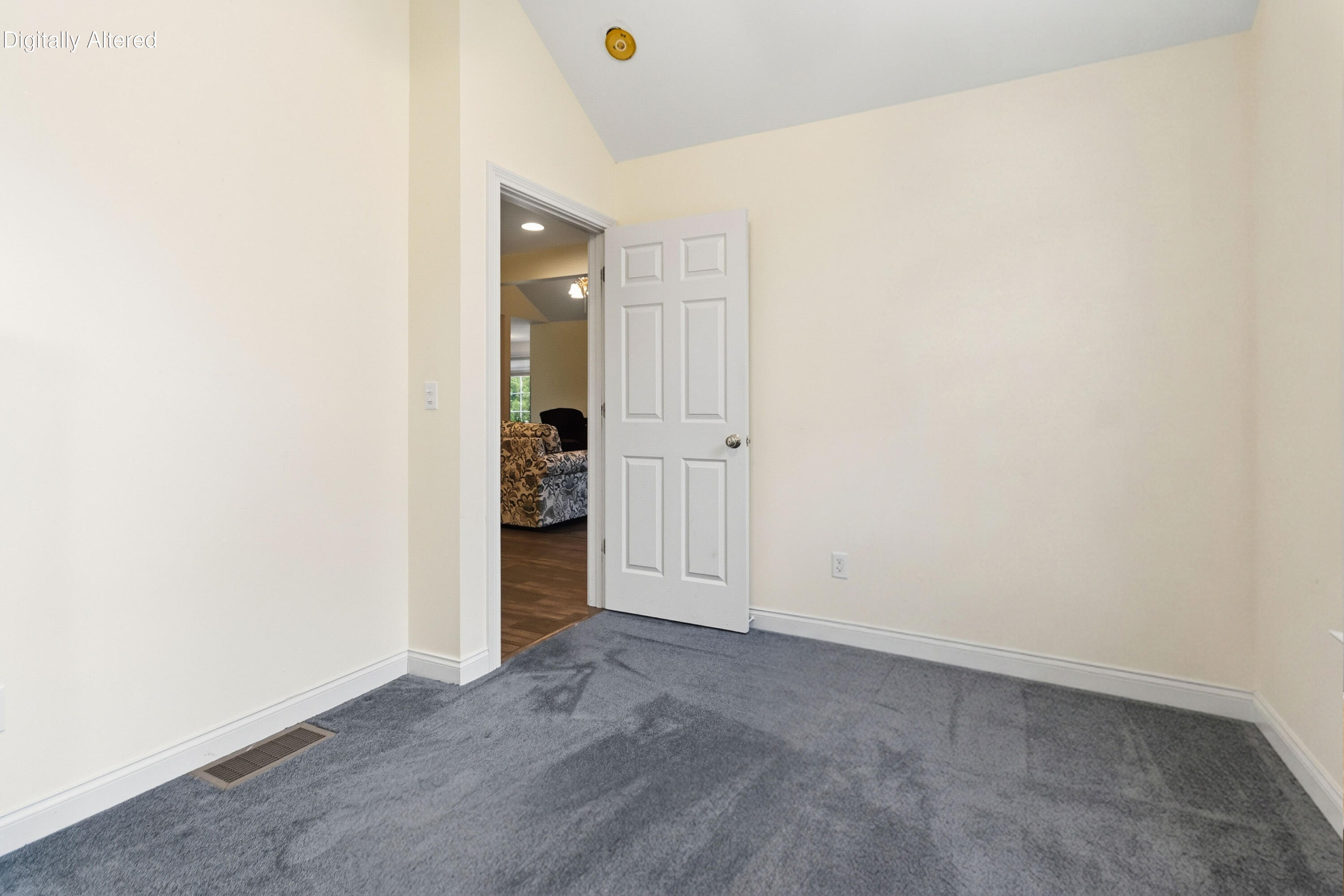 1043 Burnell Drive Property Photo 38