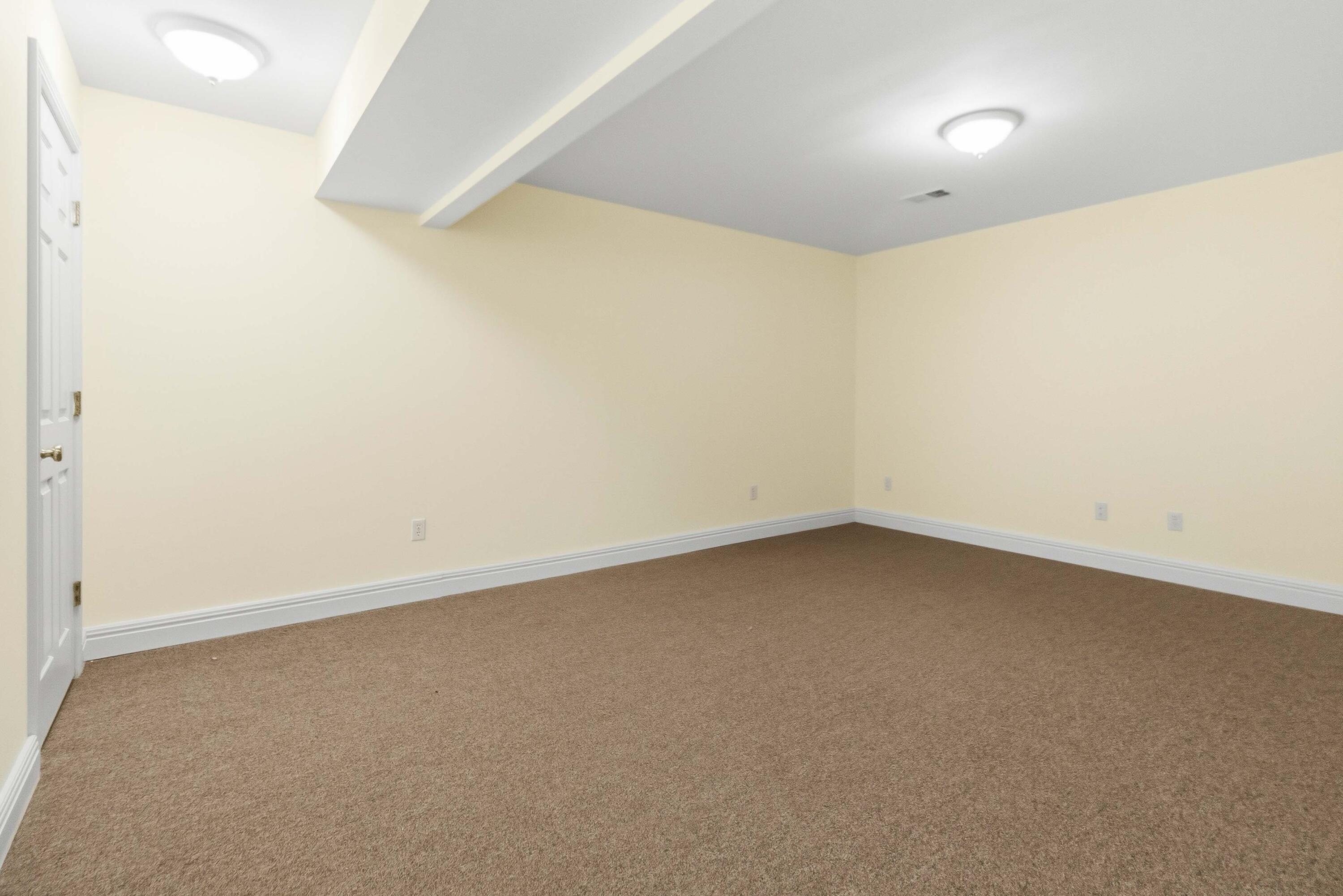 1043 Burnell Drive Property Photo 49