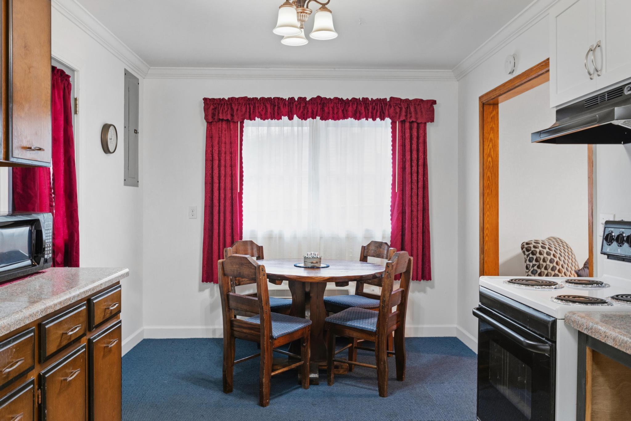 123 Payne Street Property Photo 11