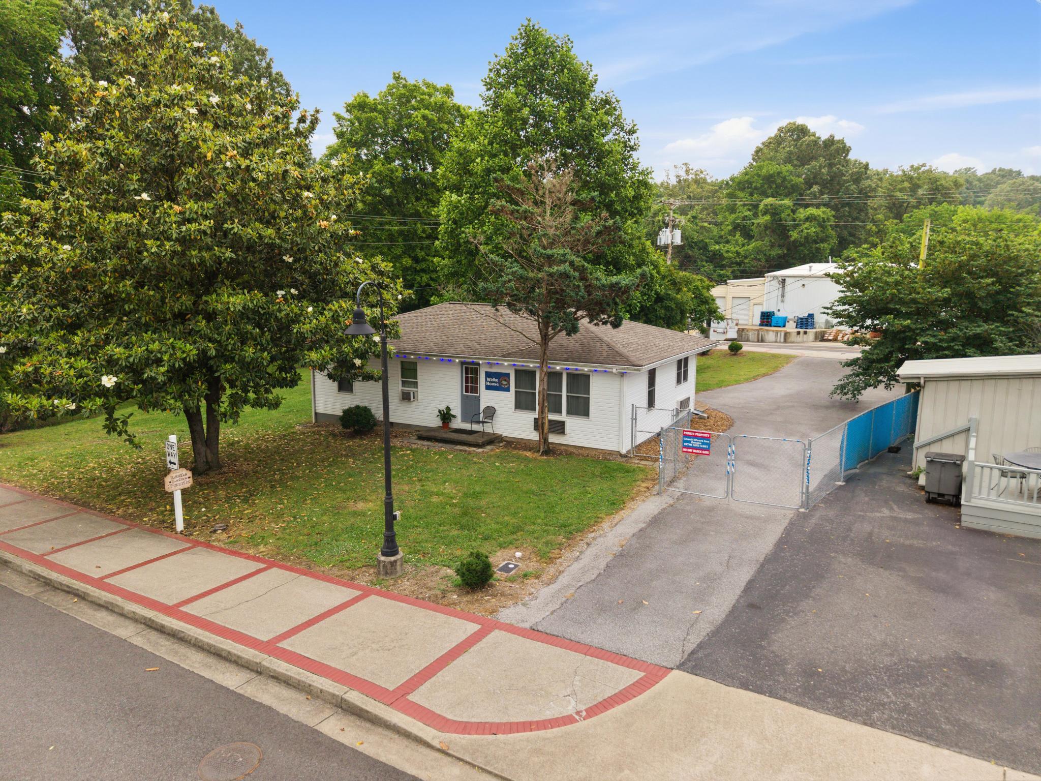 123 Payne Street Property Photo 25