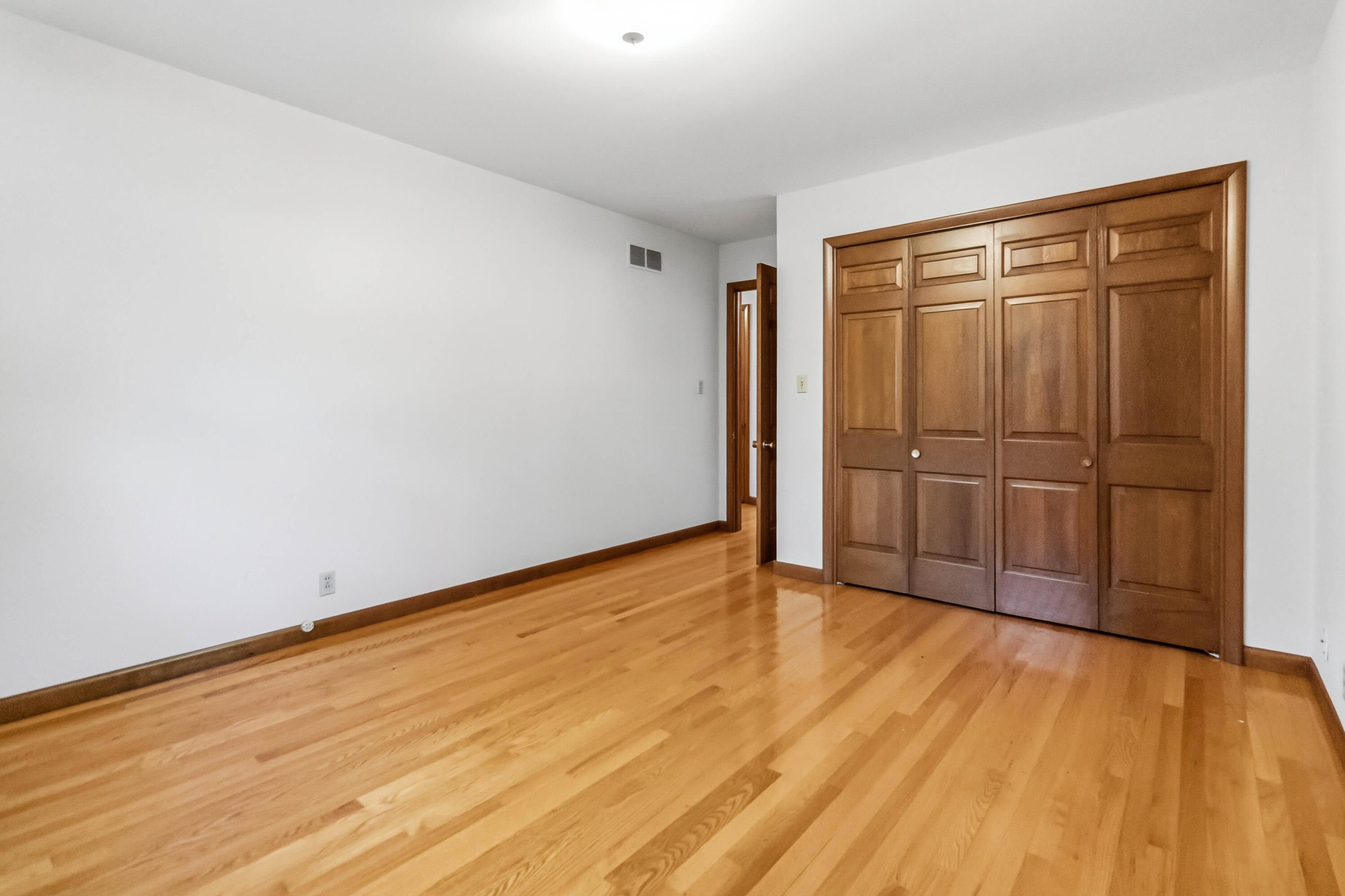 903 W 7th Street Property Photo 36