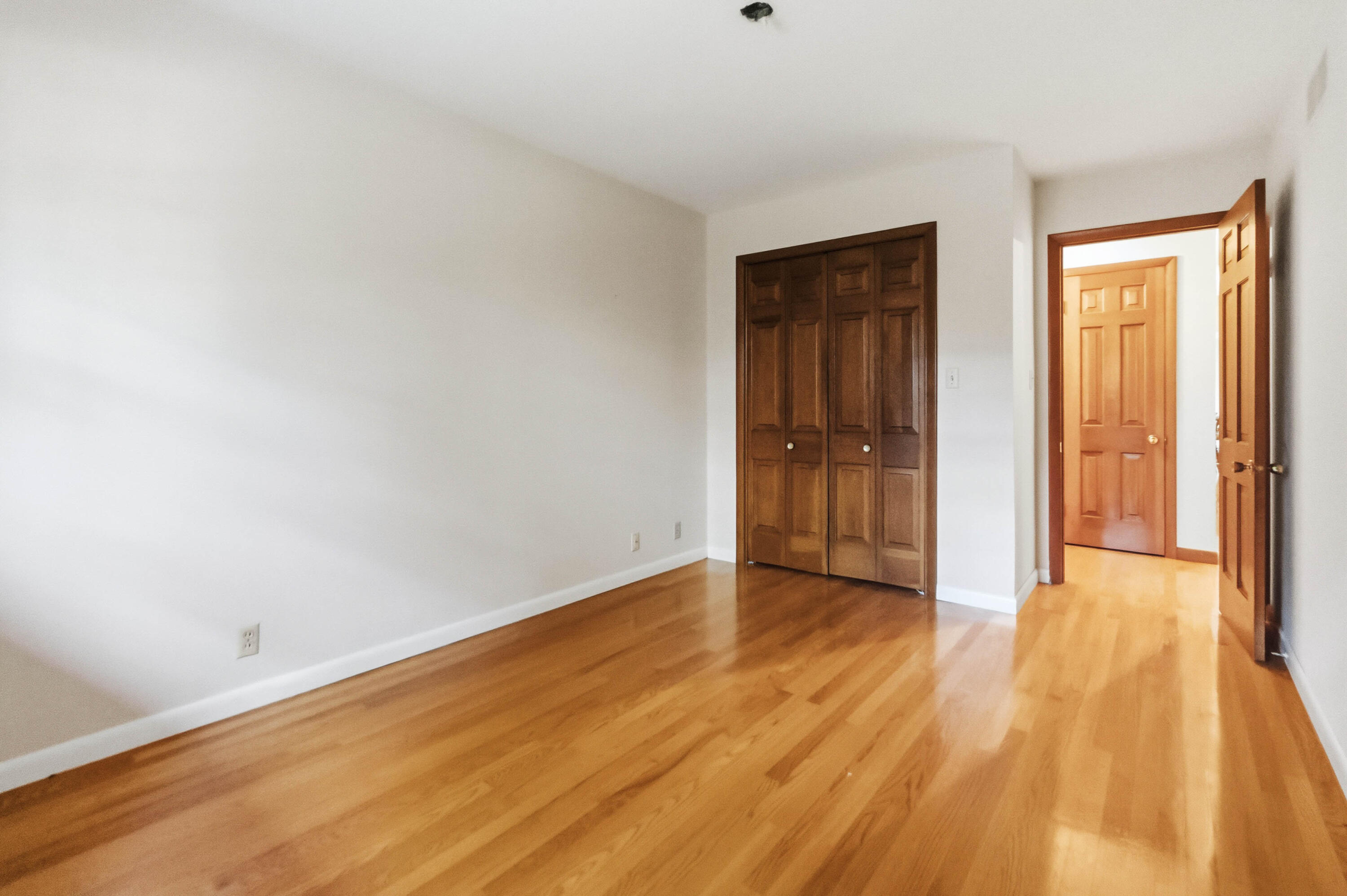 903 W 7th Street Property Photo 38