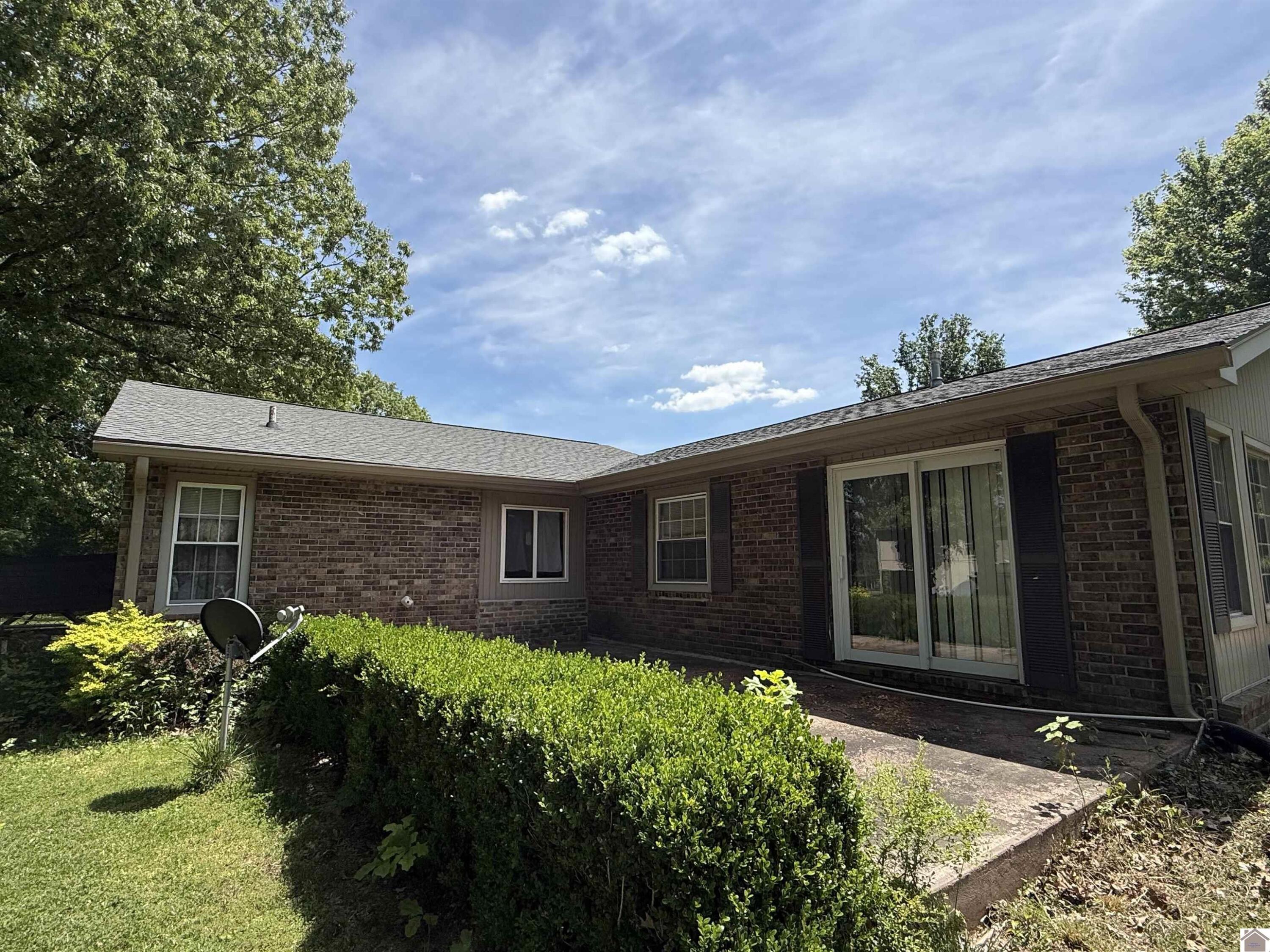 1366 Scottsdale Drive Property Photo 10