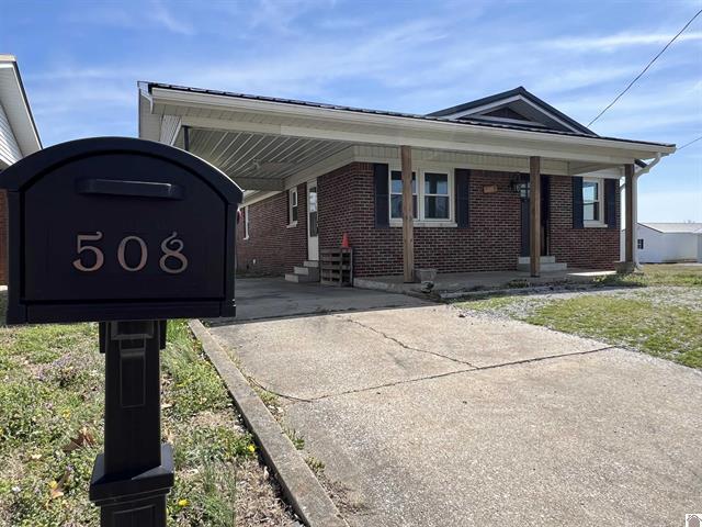 508 E Walnut Street Property Photo 1