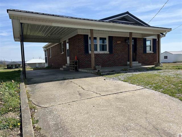 508 E Walnut Street Property Photo 3