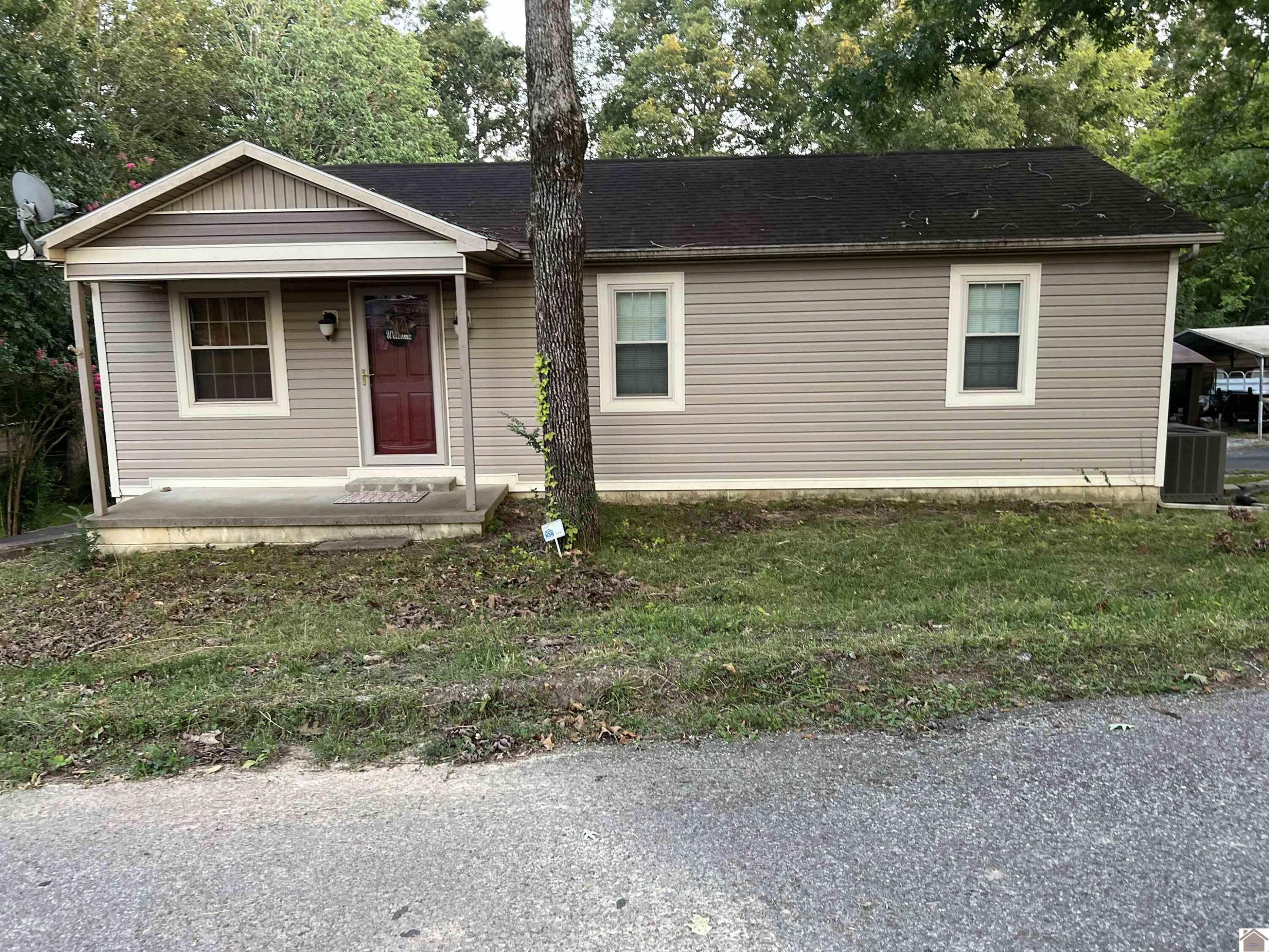 300 Spicewood Lane Property Photo 2