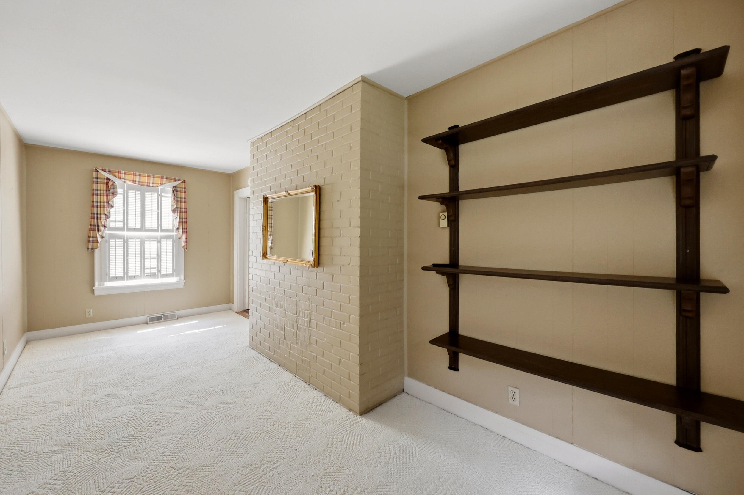 351 Boone Avenue Property Photo 11